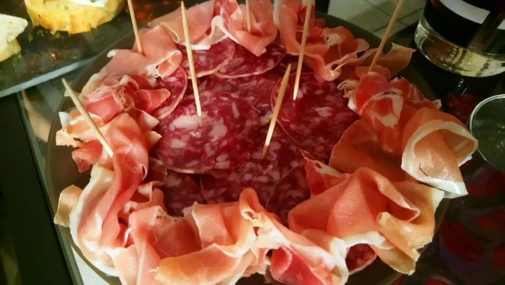 Restaurant/places to eat in L' Auberge Campagnarde, Lourdes