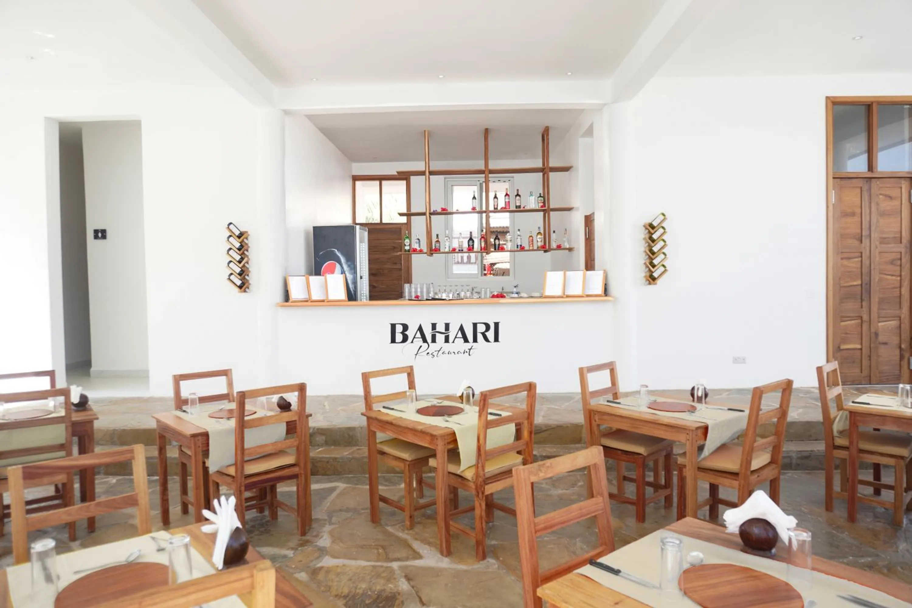 Restaurant/places to eat in AHG Sun Bay Mlilile Beach Hotel