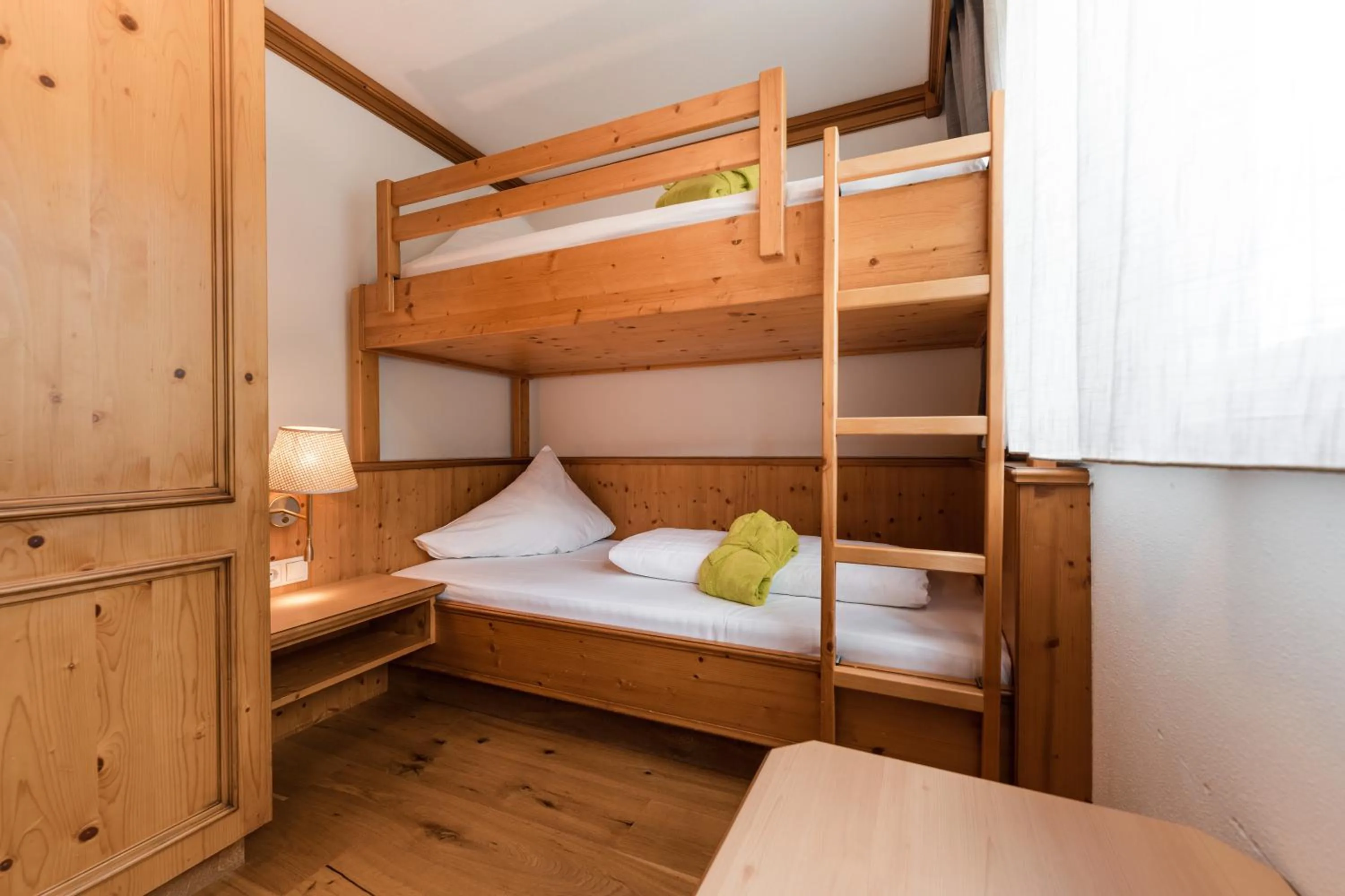 Property building, Bed in Vitalpina Hotel Magdalenahof