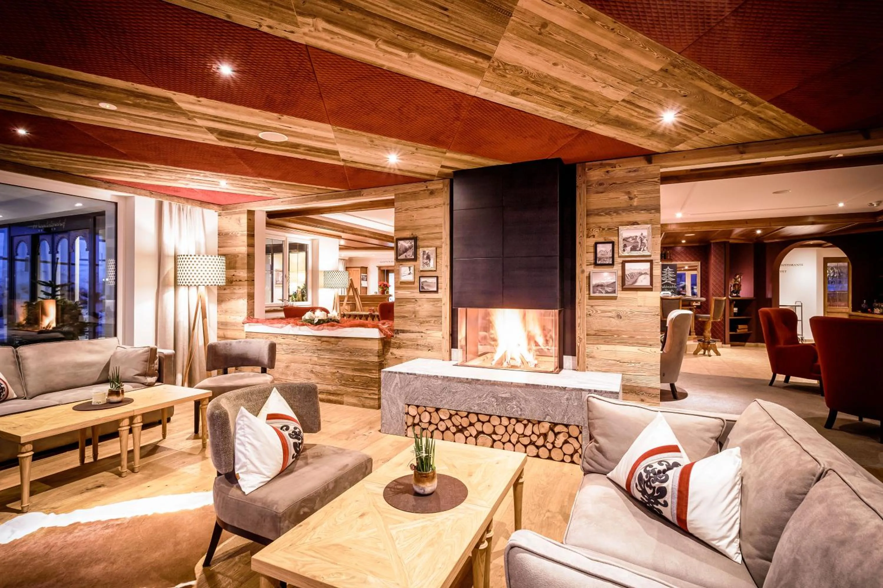 Lobby or reception in Vitalpina Hotel Magdalenahof