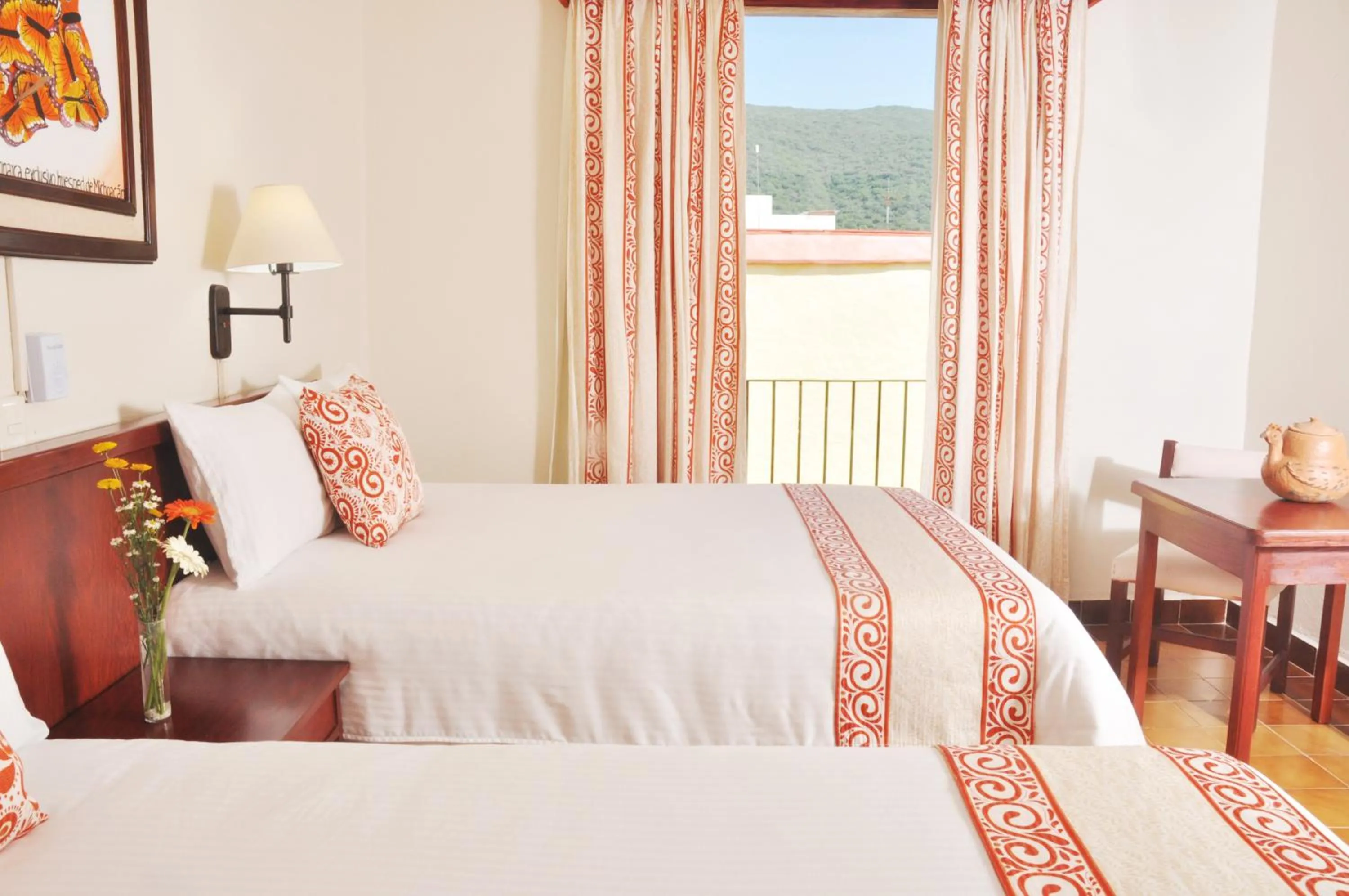 Photo of the whole room in Mision Jalpan