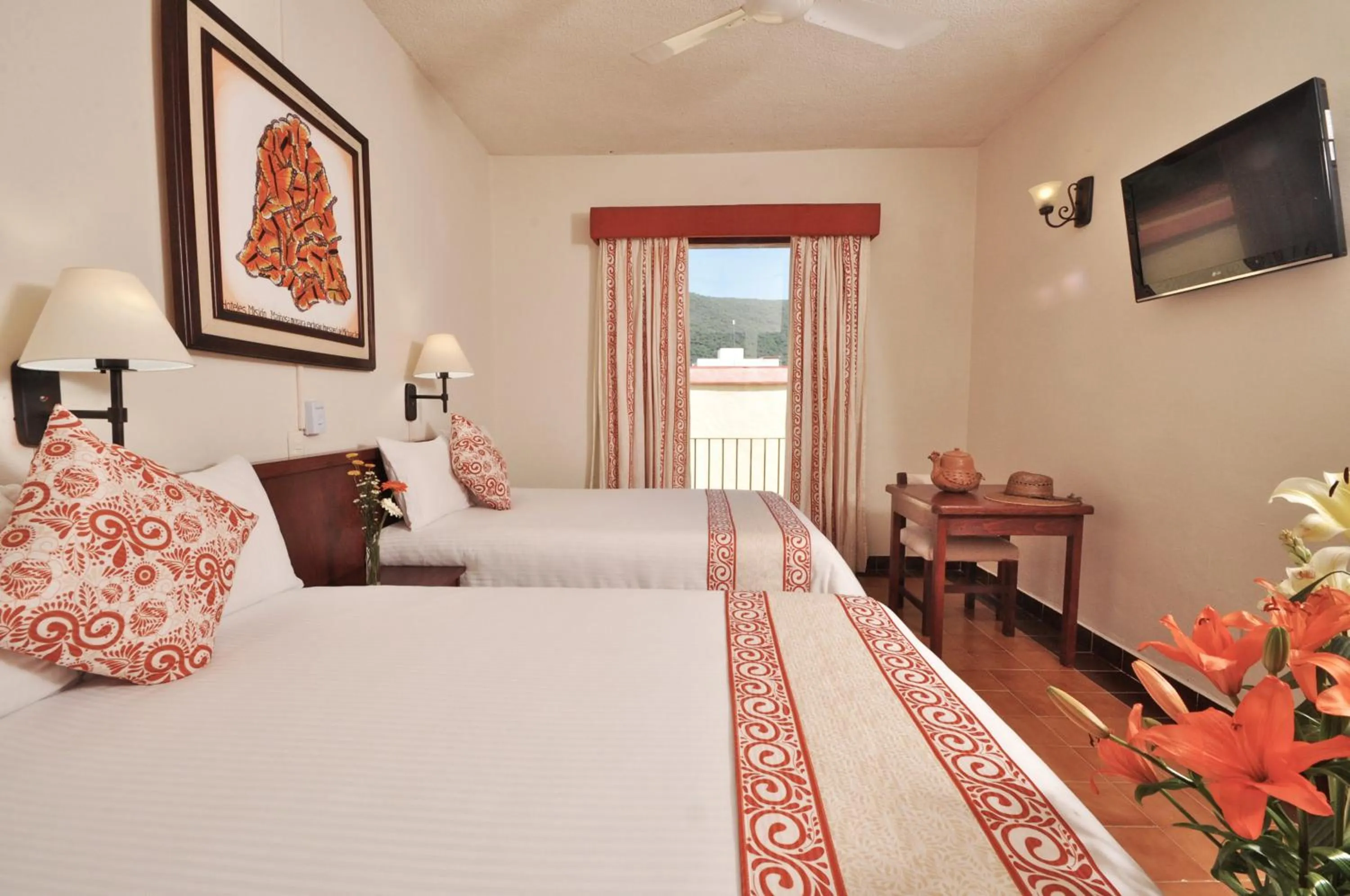 Photo of the whole room in Mision Jalpan