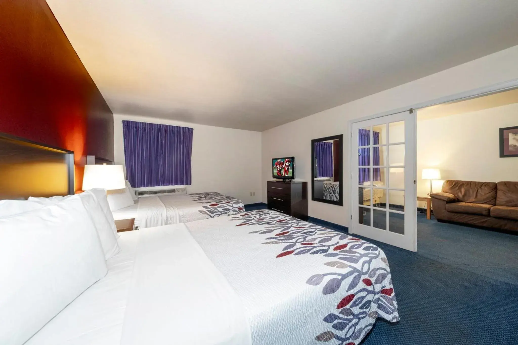 Superior Room with Two Double Beds Non-Smoking in Red Roof Inn St Robert Ft Leonard Wood Superior Room with Two Double Beds Non-Smoking in Red Roof Inn St Robert Ft Leonard Wood