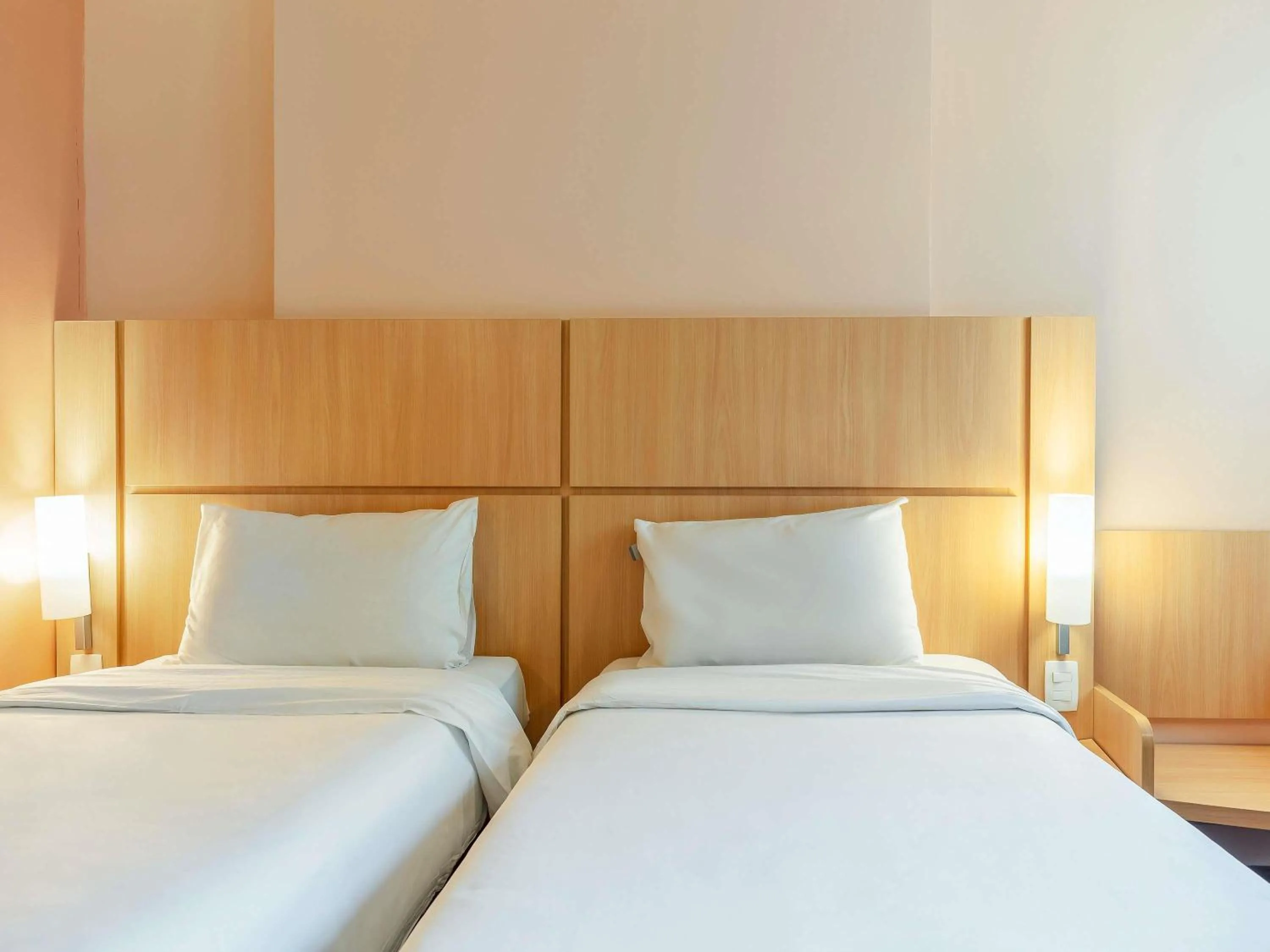 Bedroom, Bed in ibis BH Afonso Pena Savassi