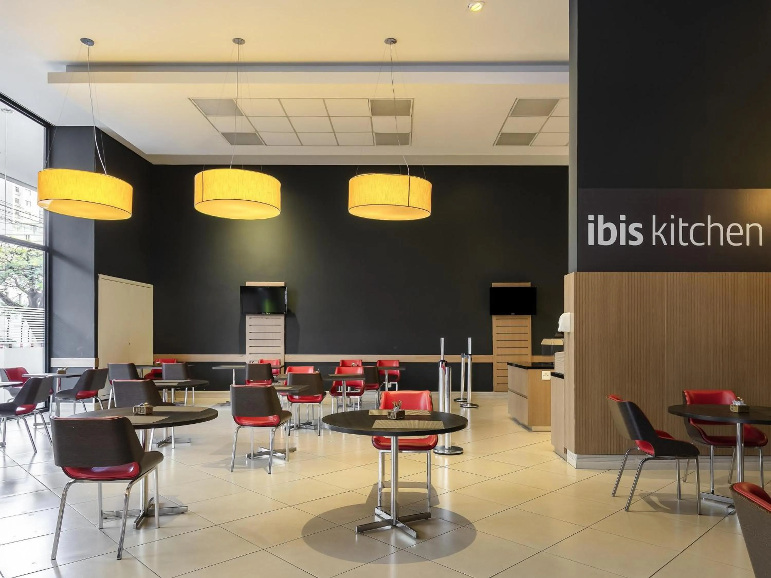 Restaurant/places to eat in ibis BH Afonso Pena Savassi
