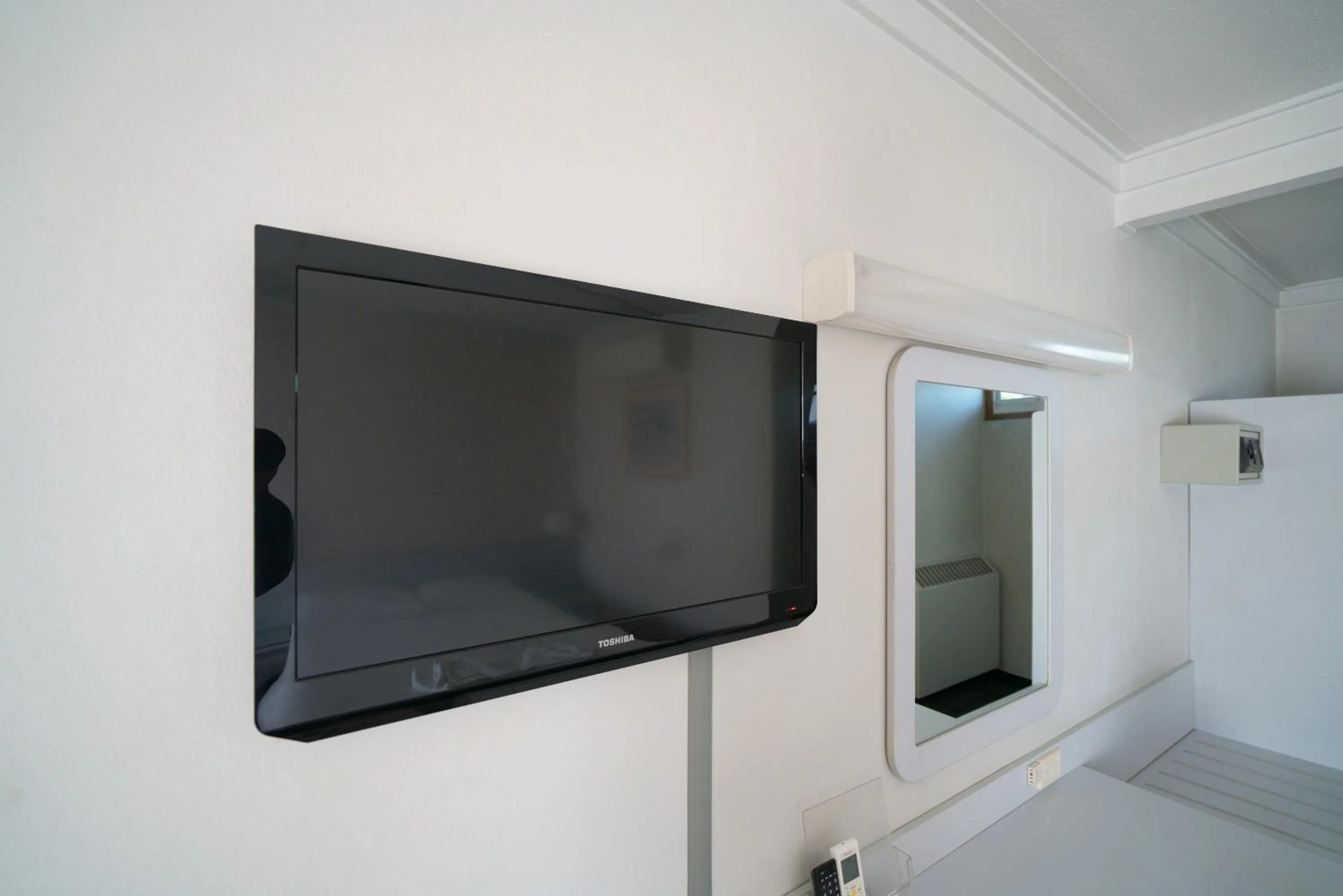 Bedroom in Olympia Motel