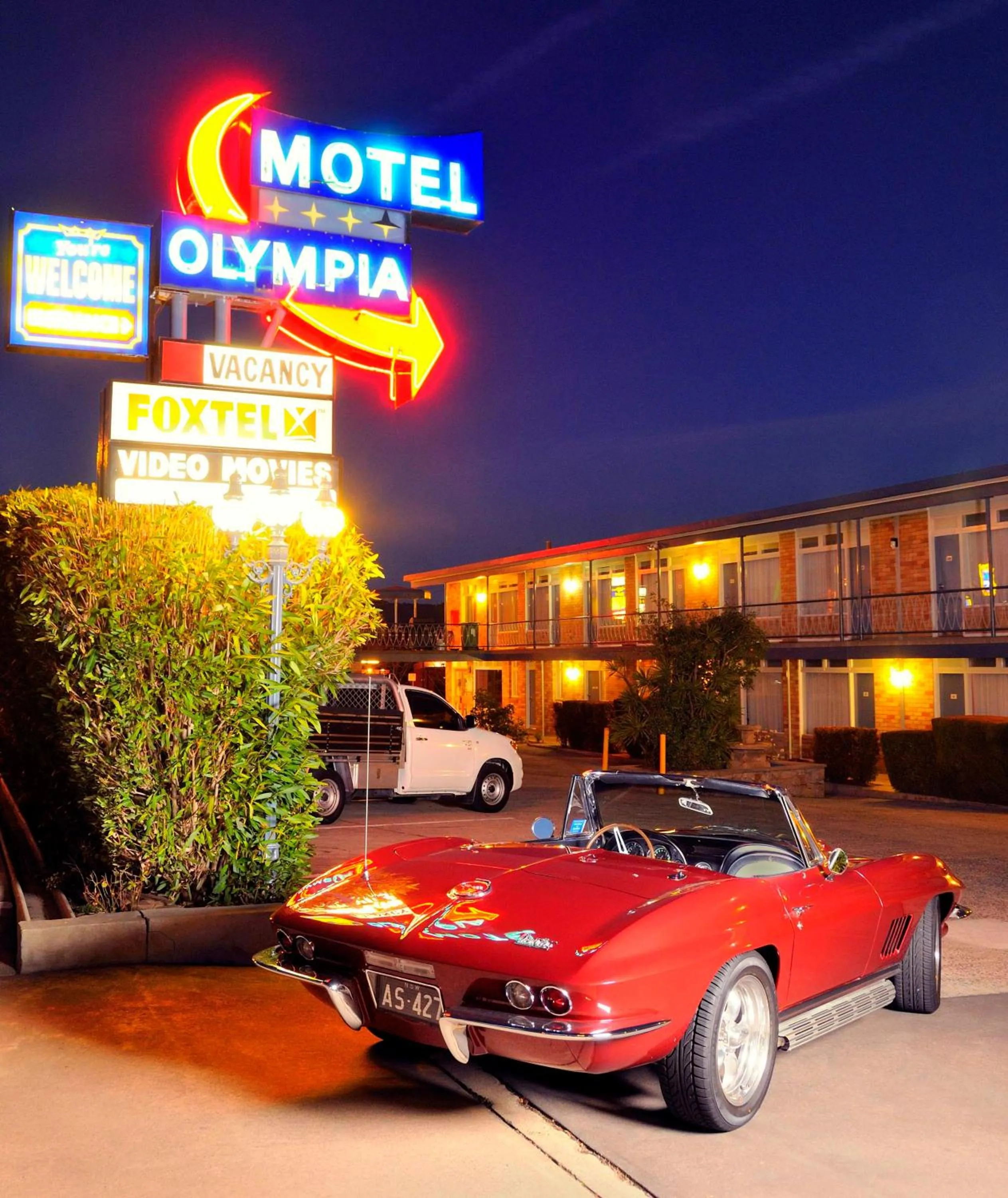 Facade/entrance in Olympia Motel
