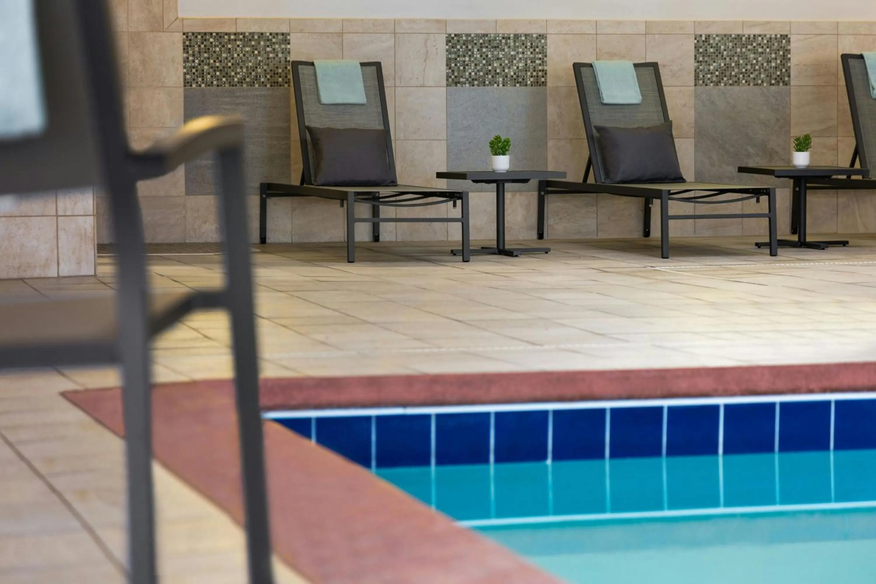 Swimming pool in Residence Inn by Marriott Des Moines Downtown