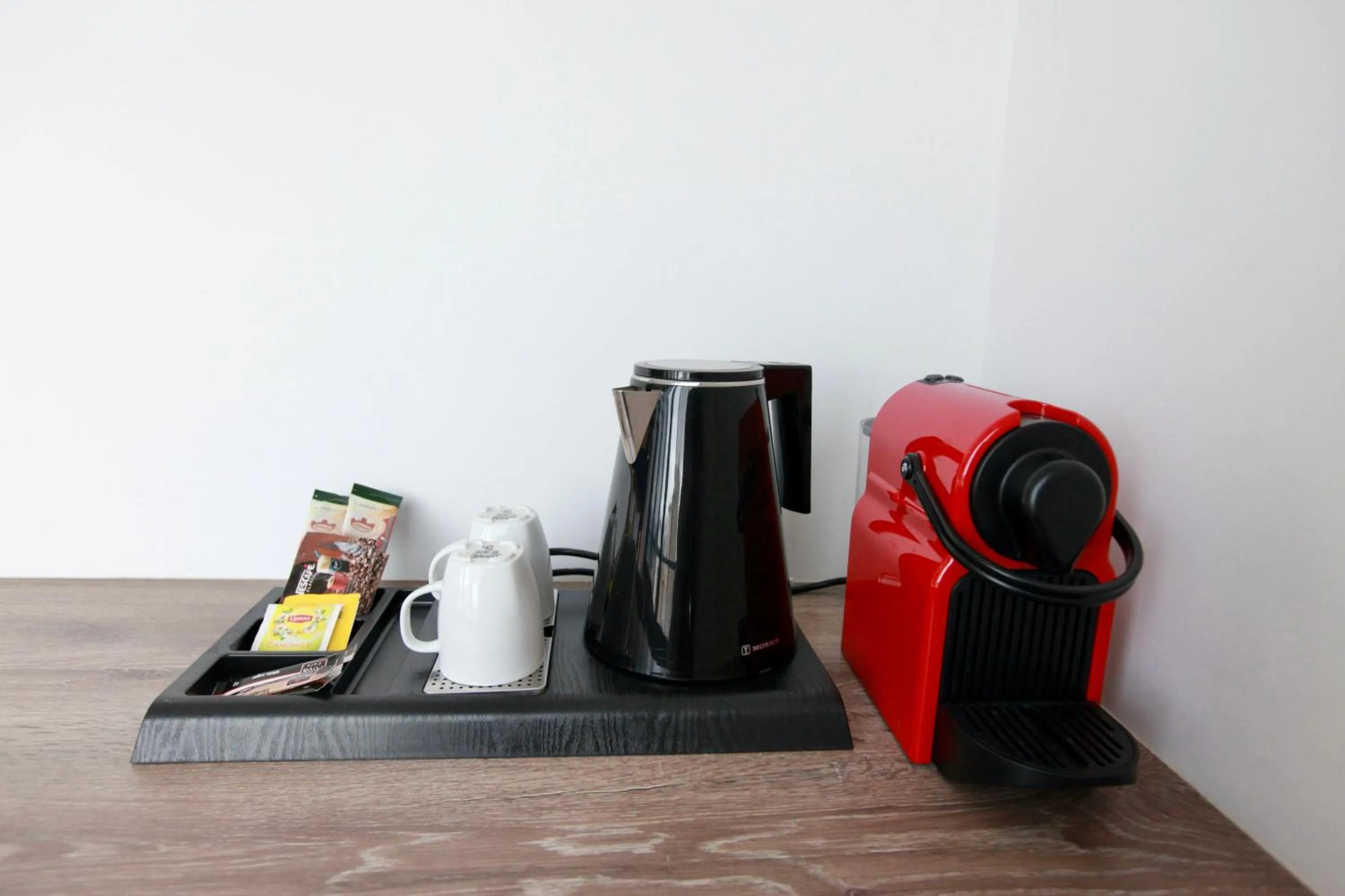 Coffee/tea facilities in Iasonos Suites Athens