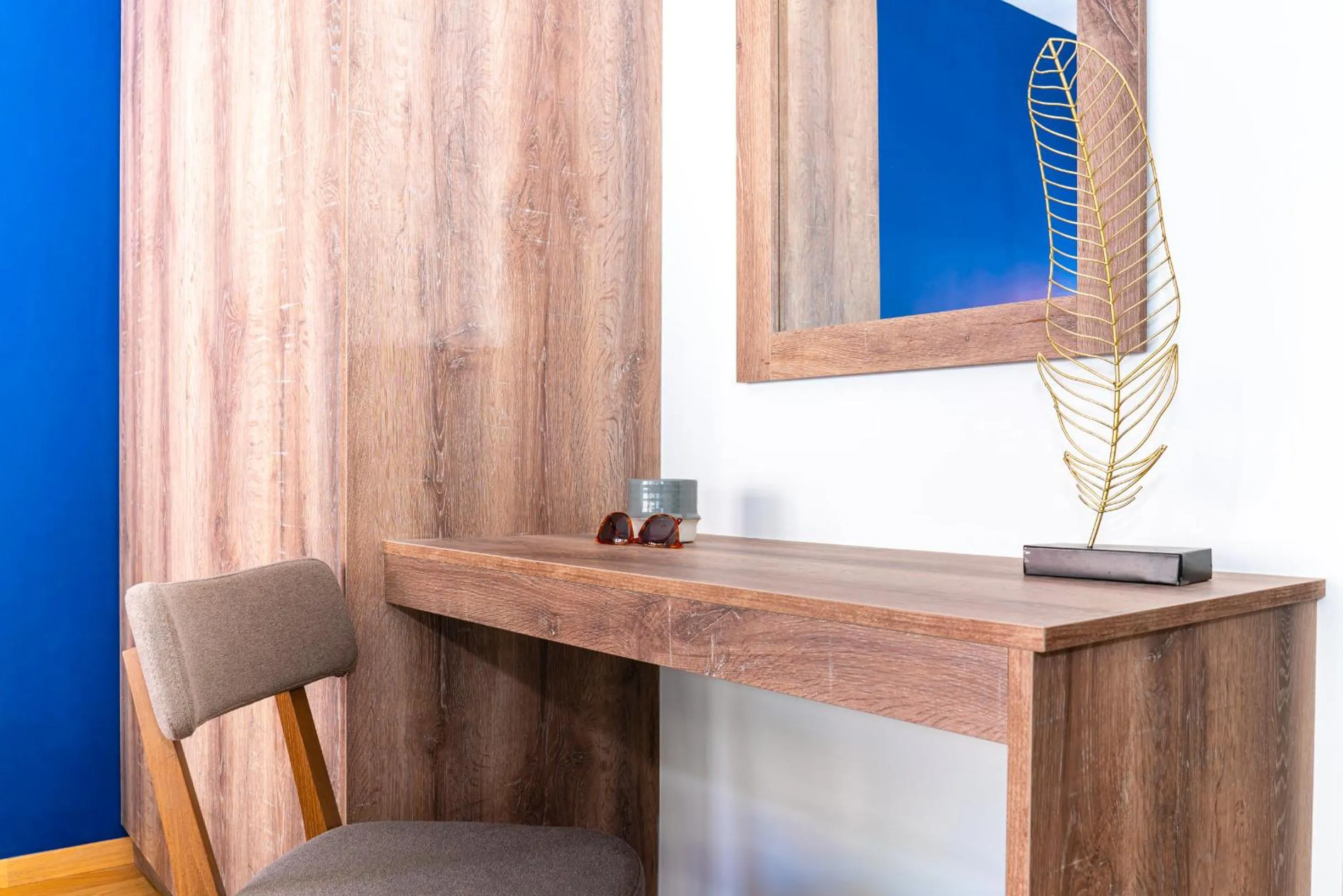 hair dresser in Iasonos Suites Athens