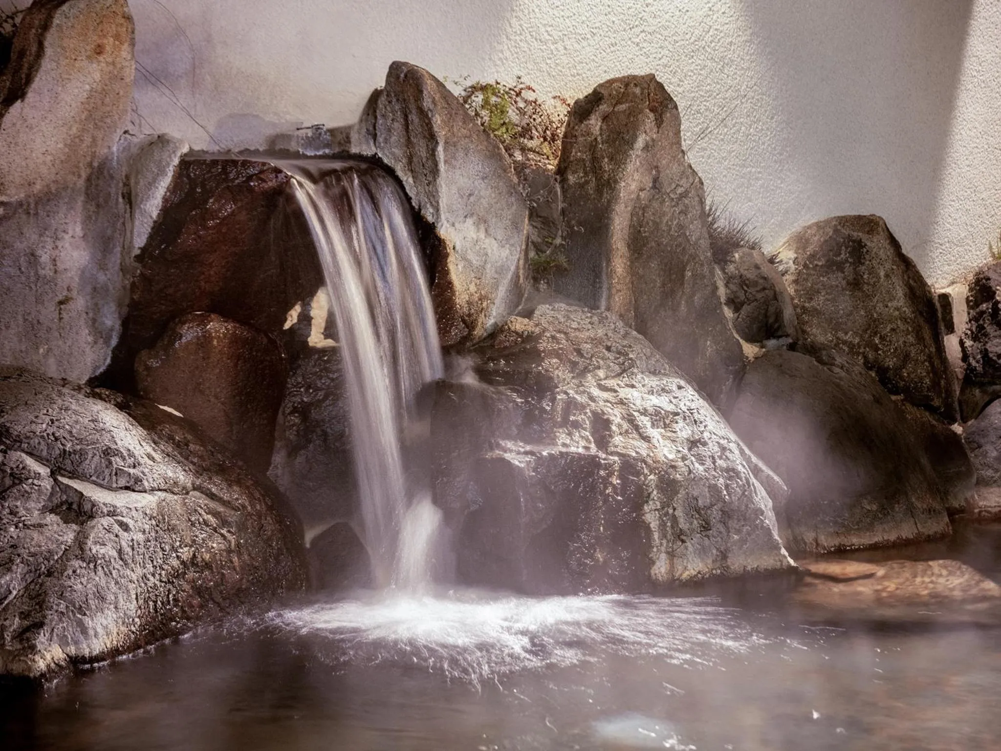 Hot Spring Bath in Yumoto Kanko Hotel Saikyo