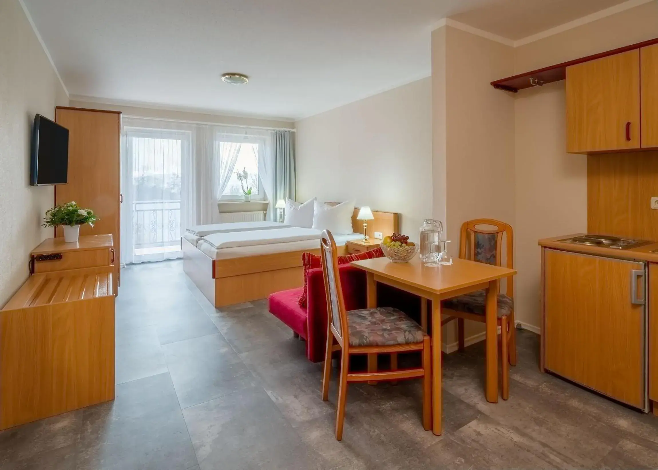Deluxe Double Room with Balcony - single occupancy in Hotel Riesberghof Deluxe Double Room with Balcony - single occupancy in Hotel Riesberghof