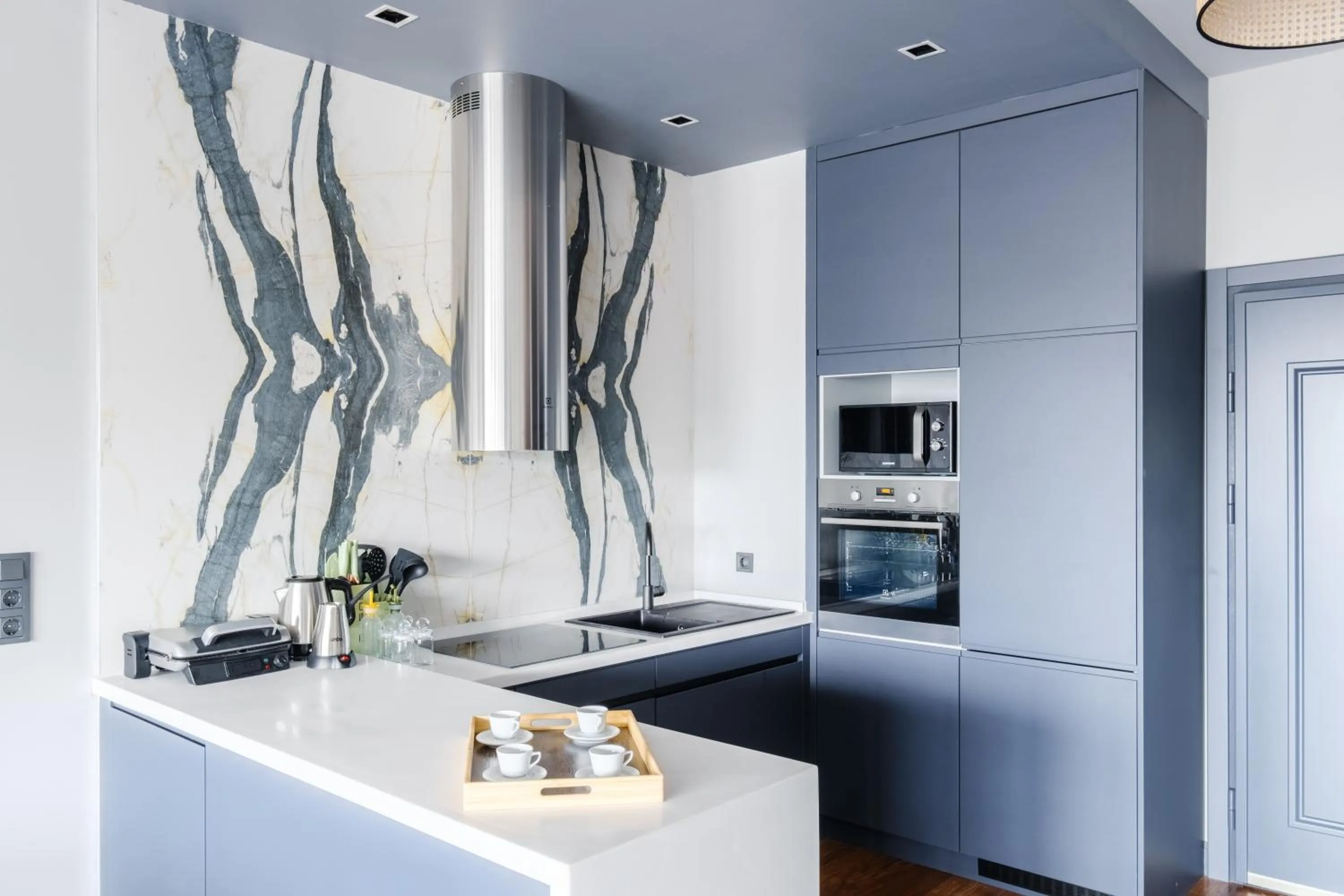 Kitchen or kitchenette in Benesta Residence by NewInn