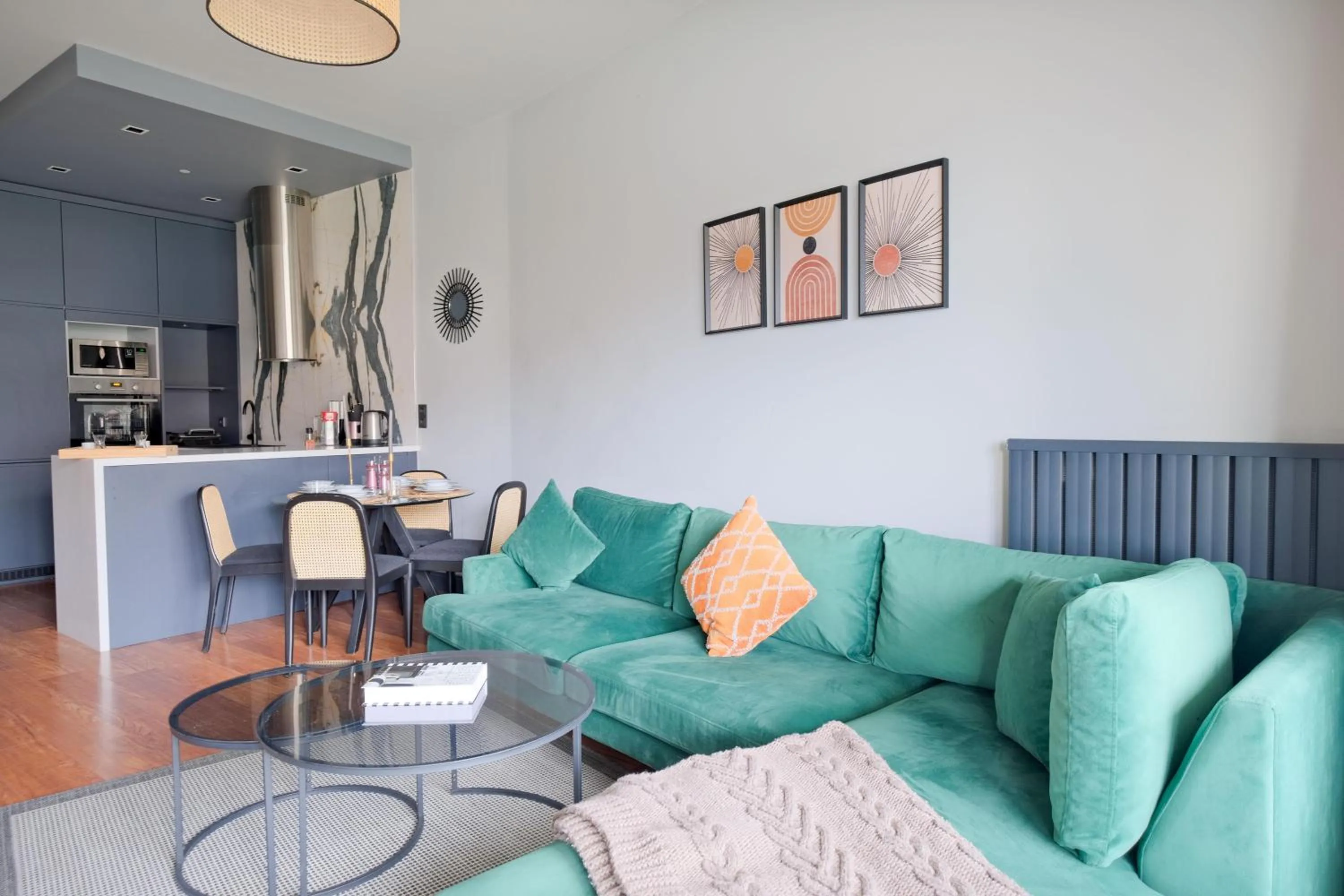 Living room in Benesta Residence by NewInn