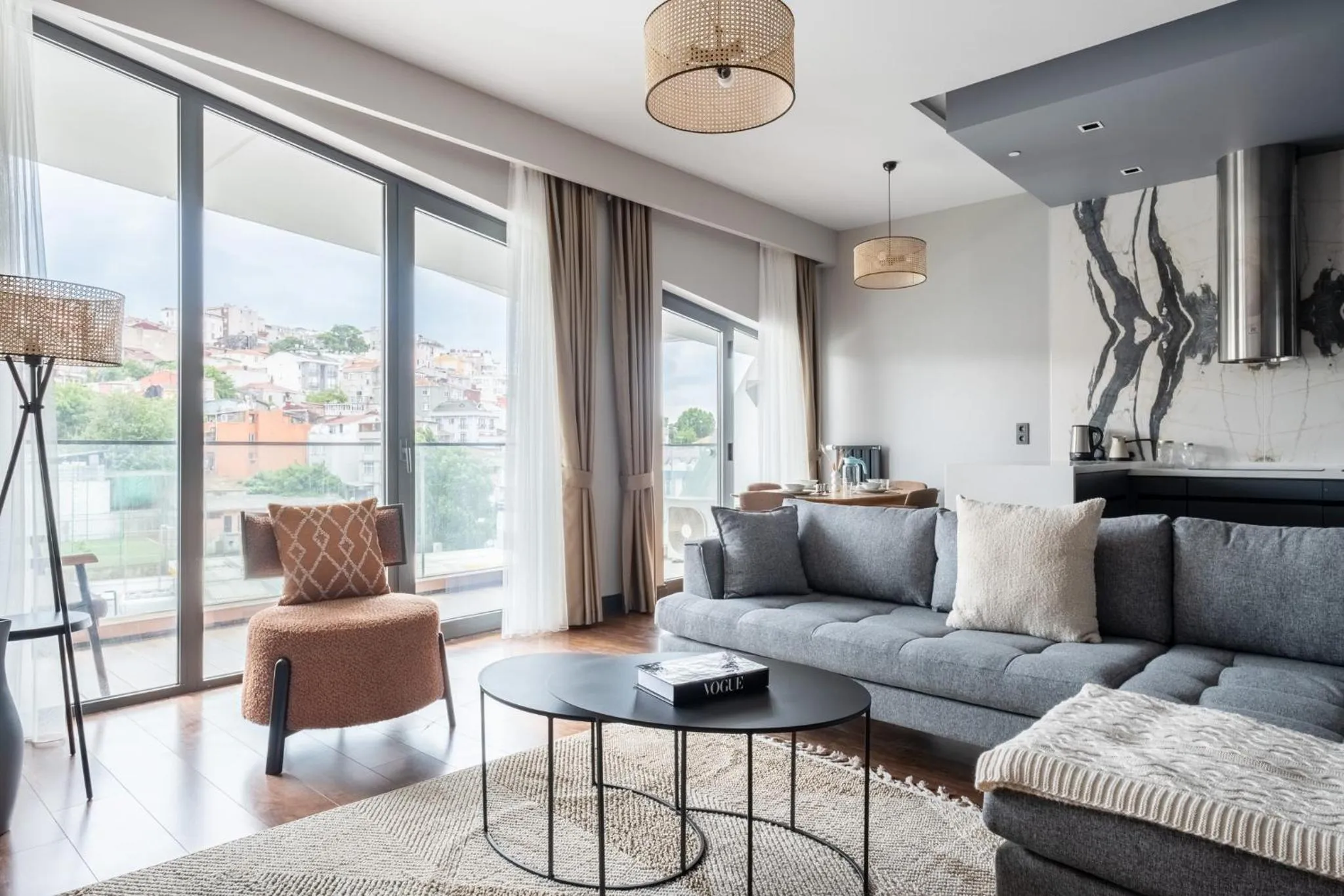 Living room in Benesta Residence by NewInn