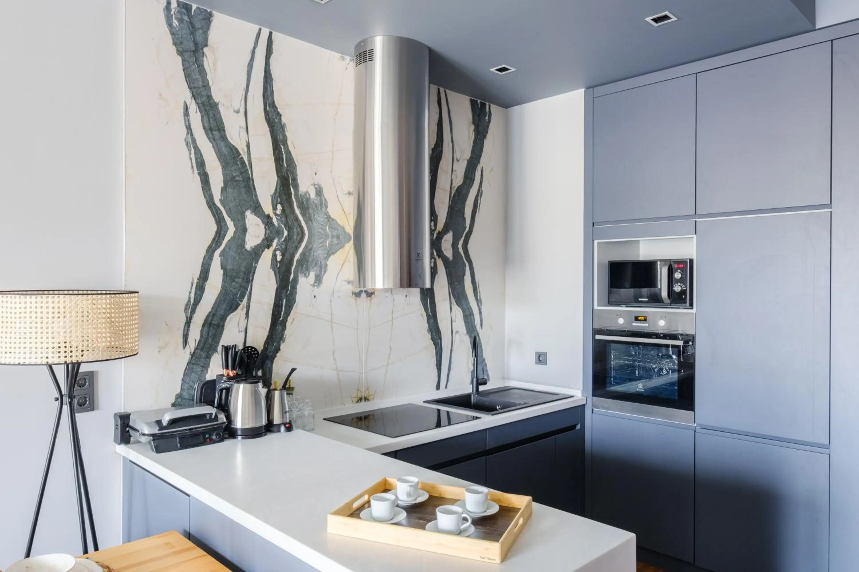 Kitchen or kitchenette in Benesta Residence by NewInn