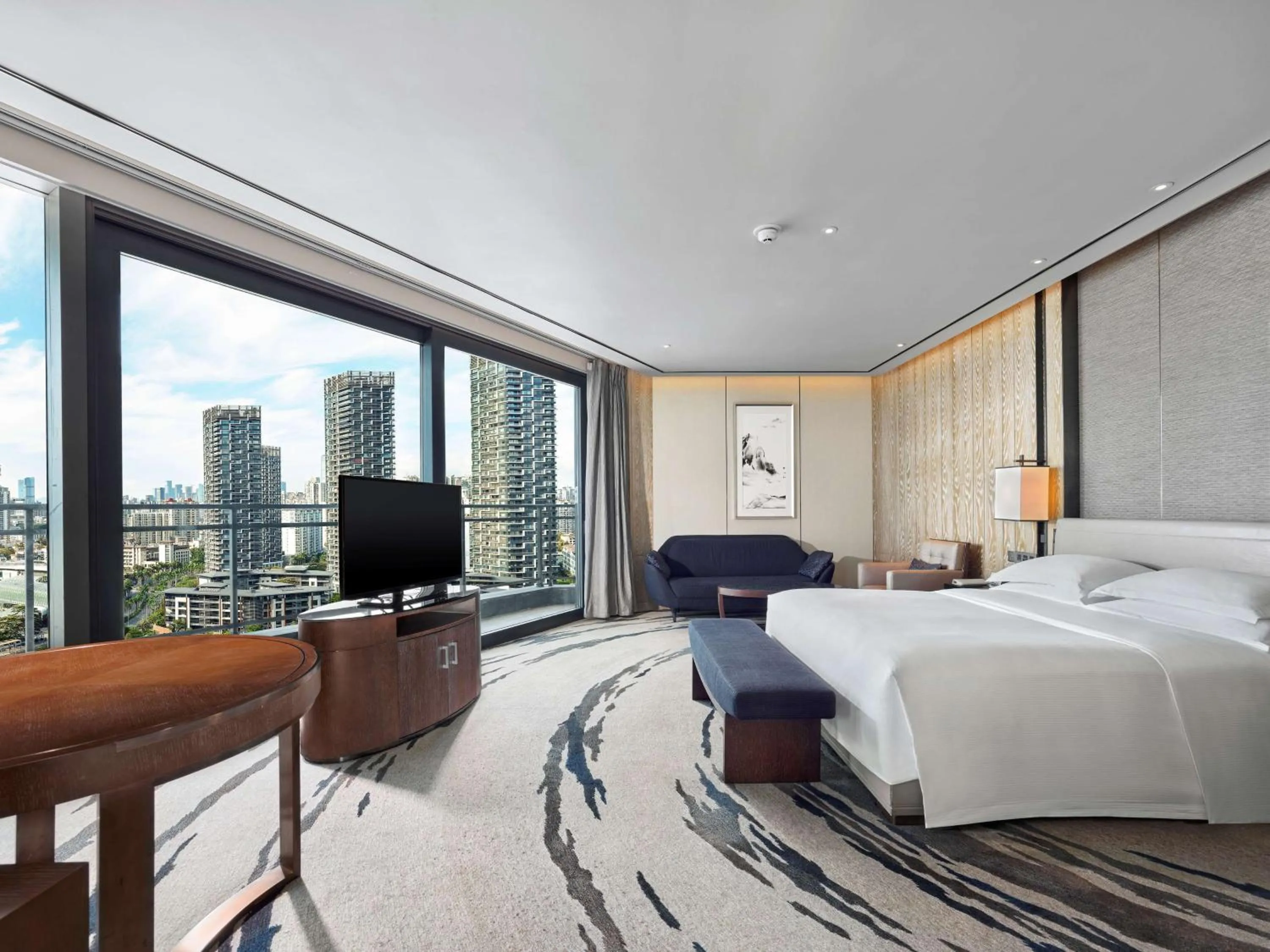 Bed in Hilton Shenzhen Shekou Nanhai