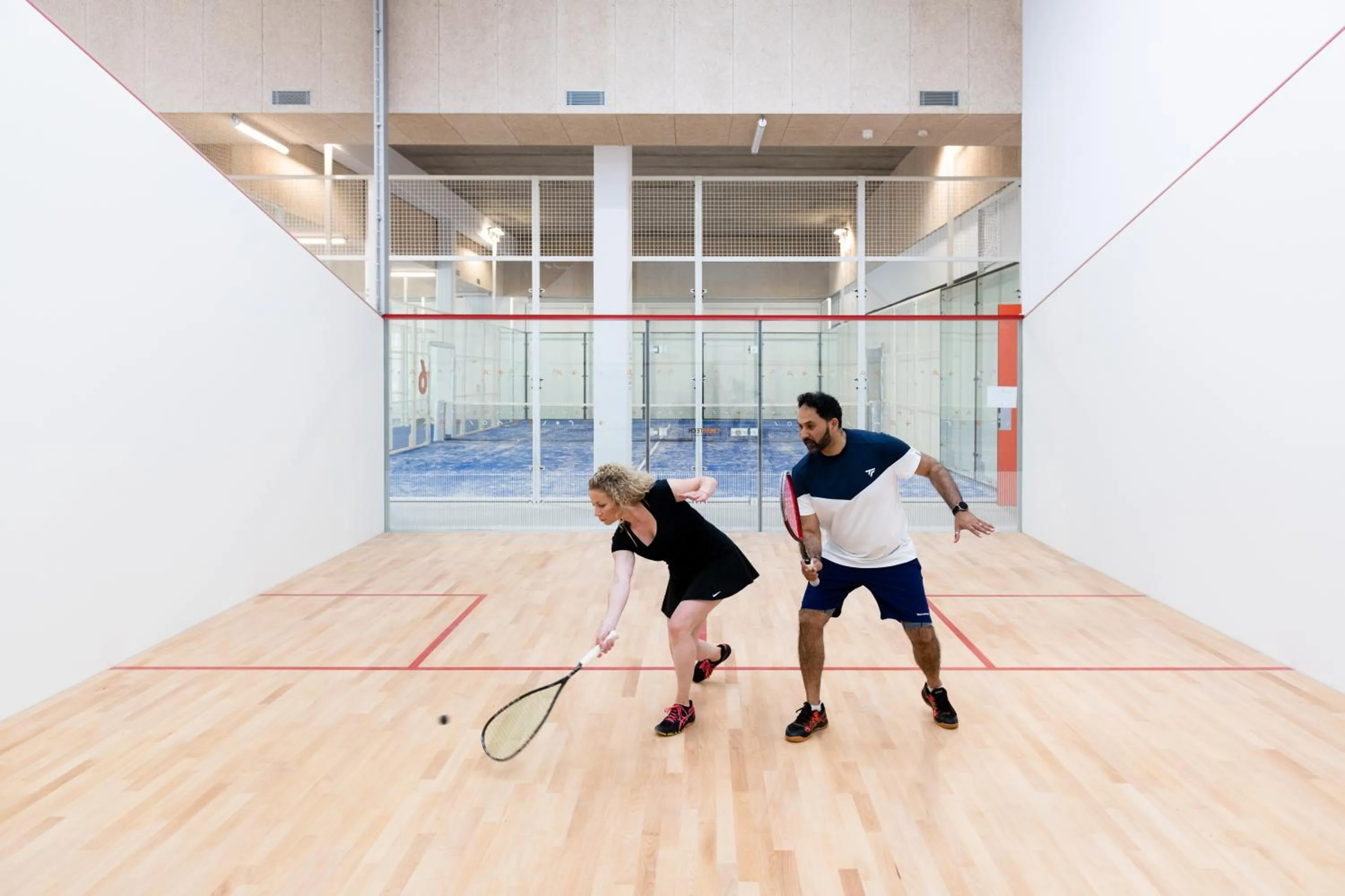 Squash in UCPA SPORT STATION HOSTEL PARIS