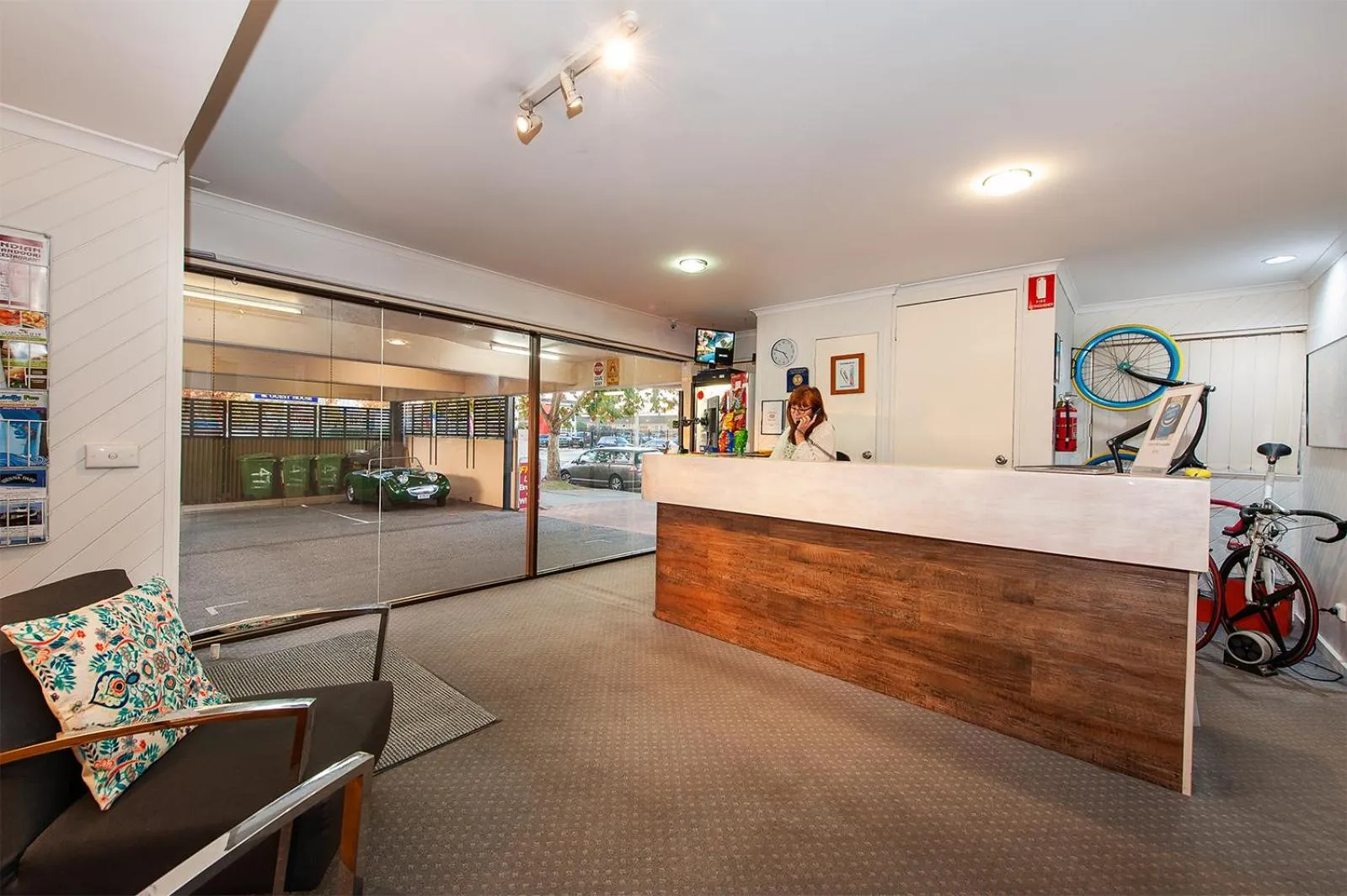 Lobby or reception in Winsor Park Motor Inn