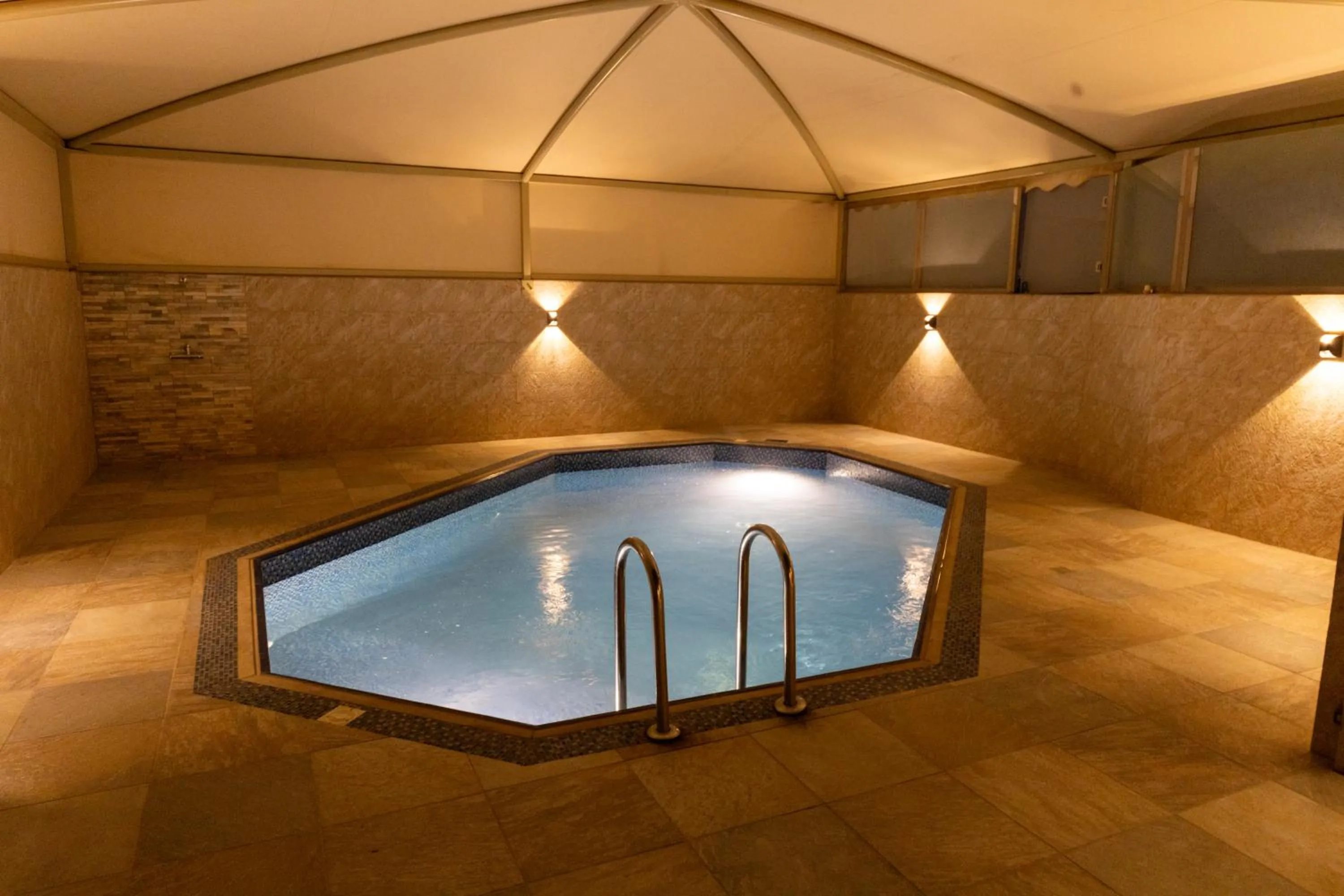 Pool view in Burj Al Hayat Hotel Suites - Al Olaya