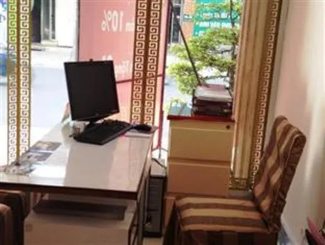 Living room in Bat Dat Hotel