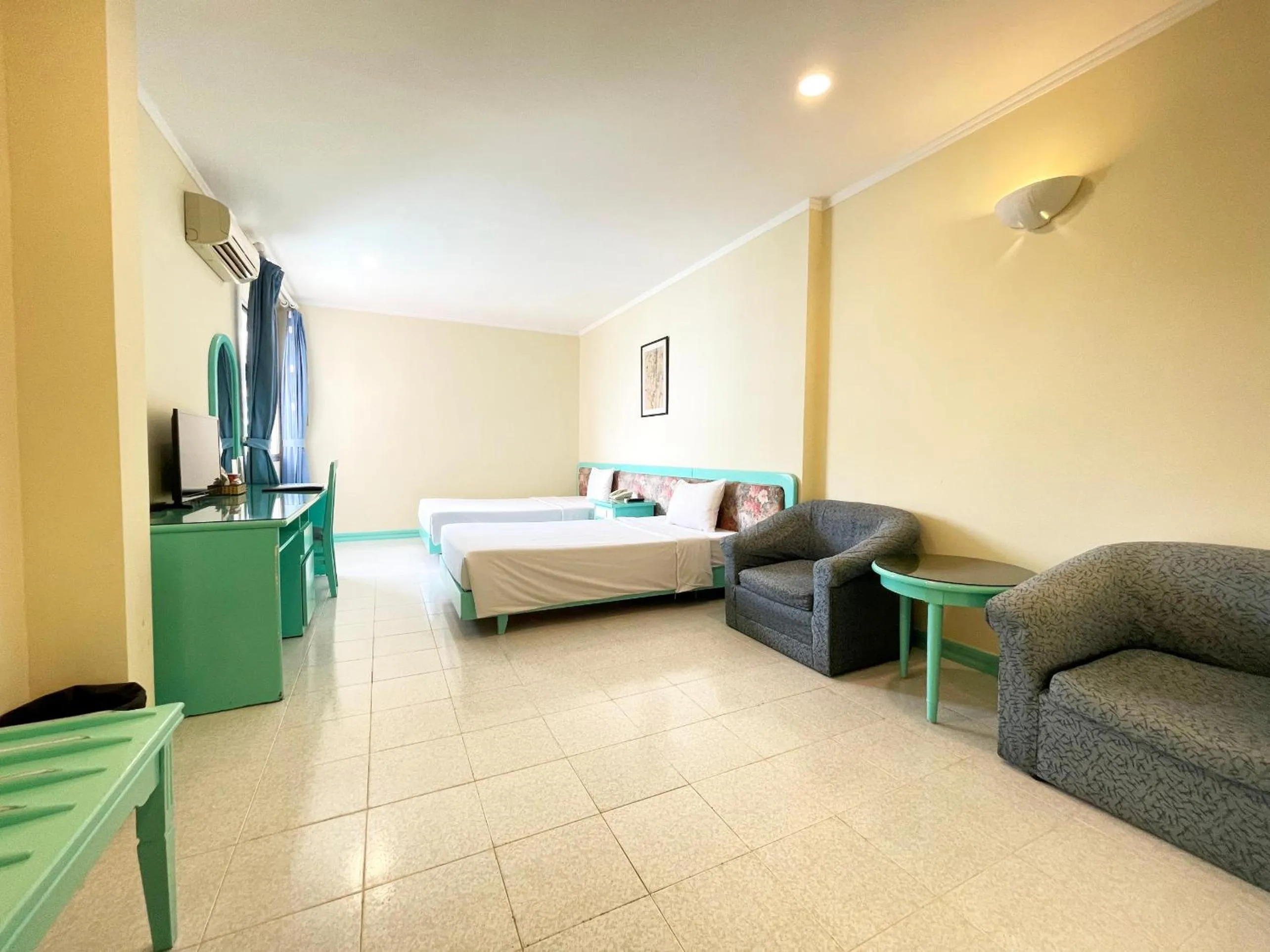 Bed in Bat Dat Hotel