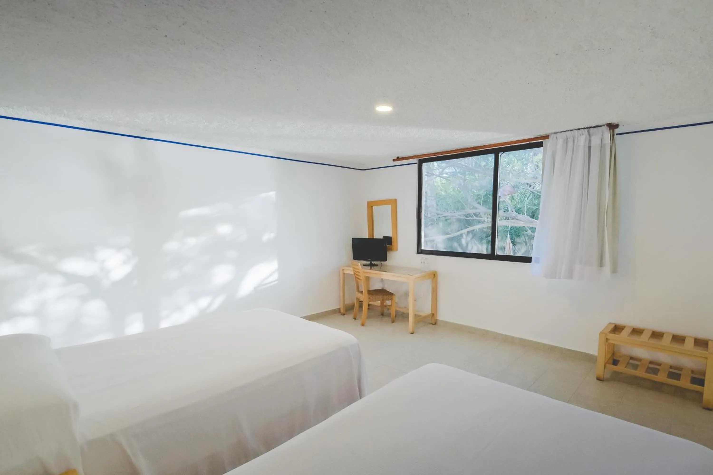 Guests, Bed in Sotavento Hotel & Yacht Club