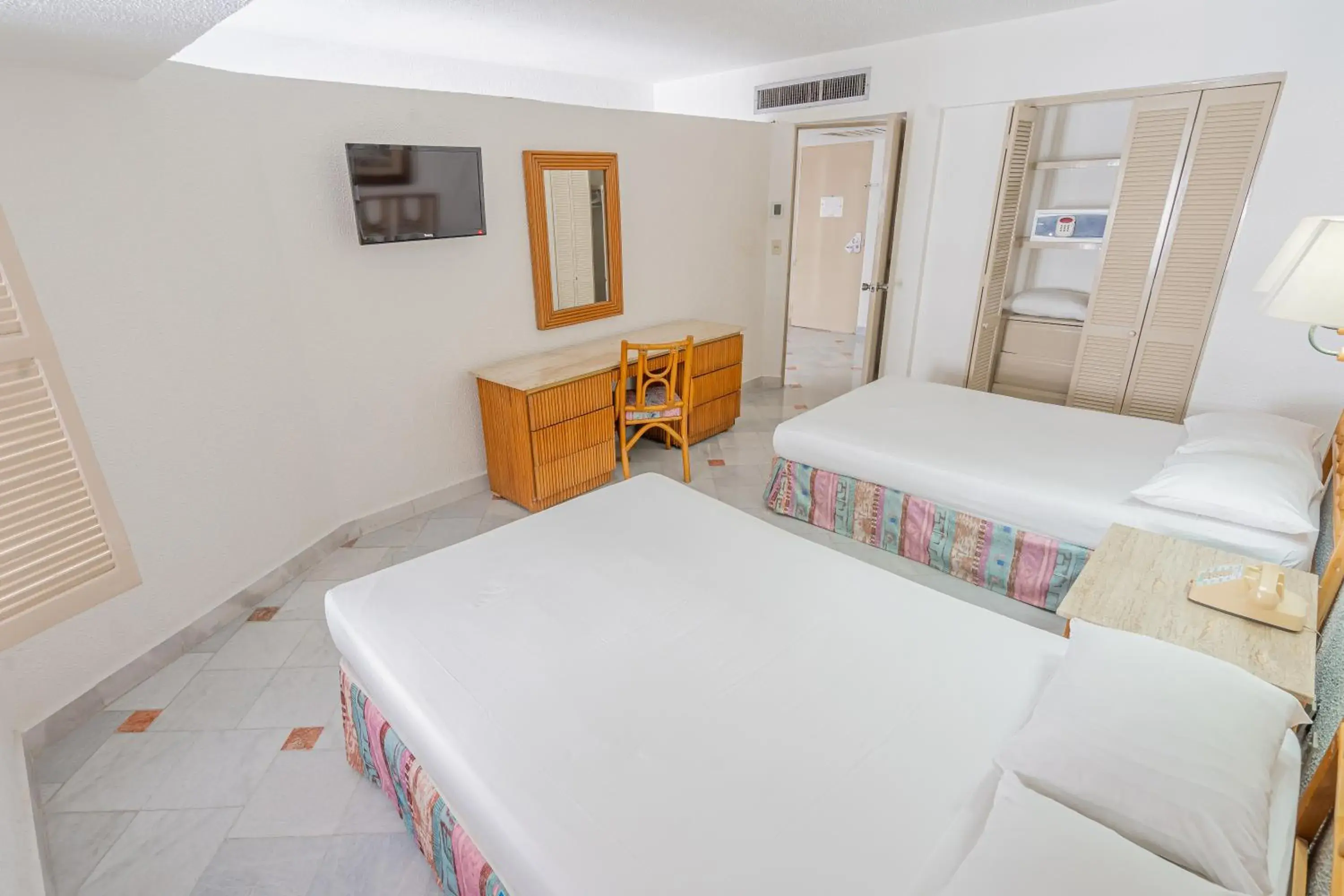 Standard Suite in Playa Suites Acapulco Standard Suite in Playa Suites Acapulco