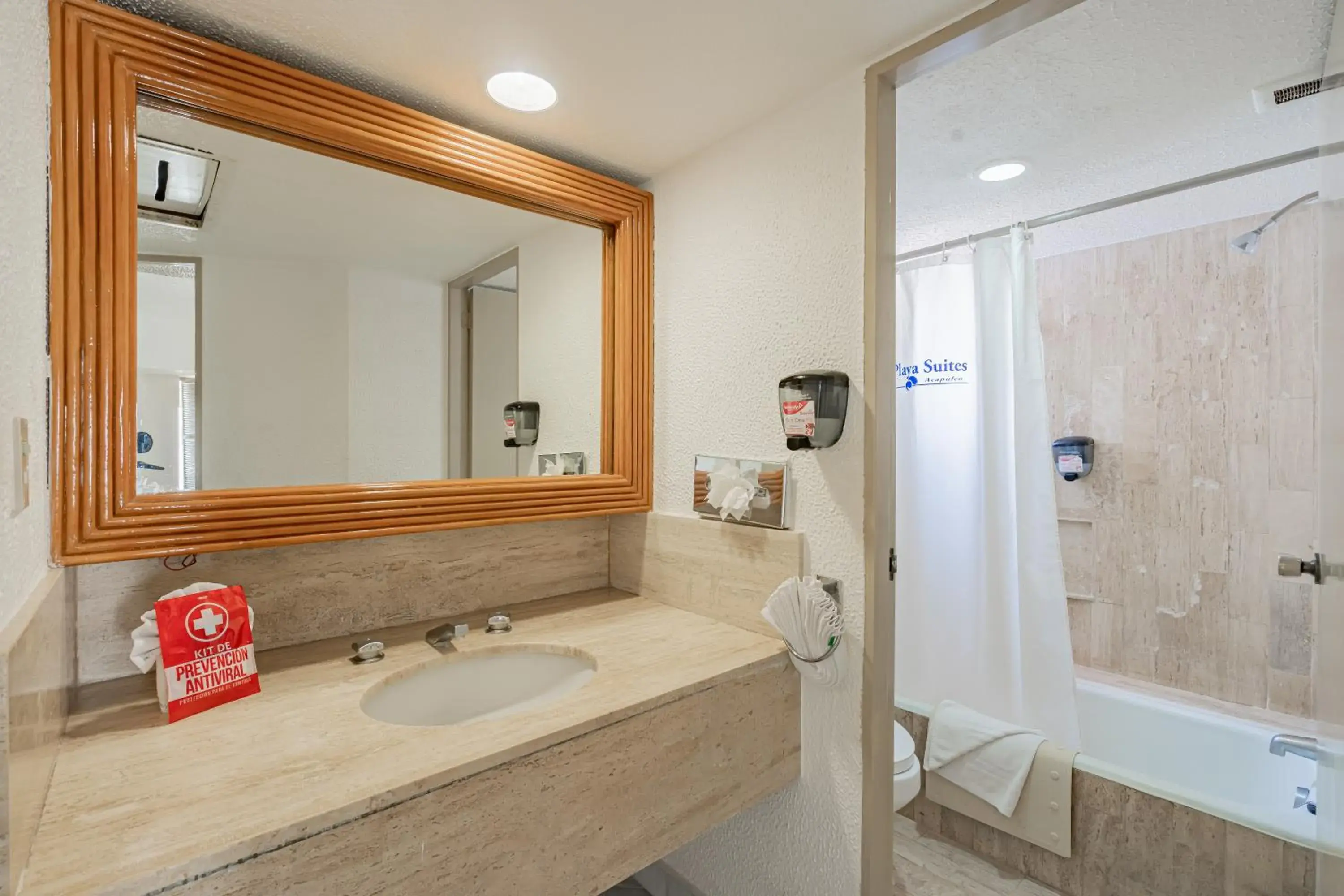 Standard Suite in Playa Suites Acapulco Standard Suite in Playa Suites Acapulco