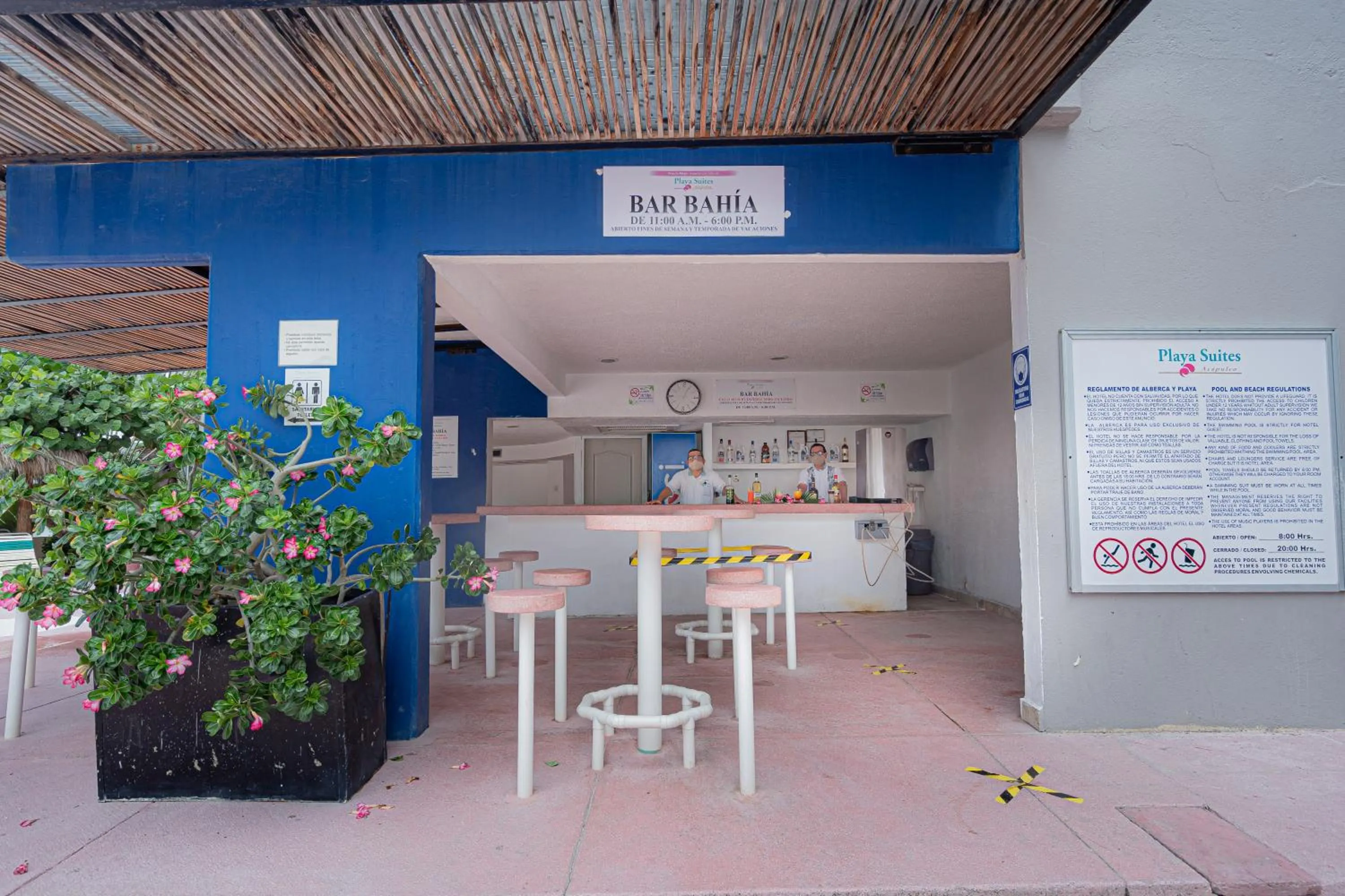 Lounge or bar in Playa Suites Acapulco