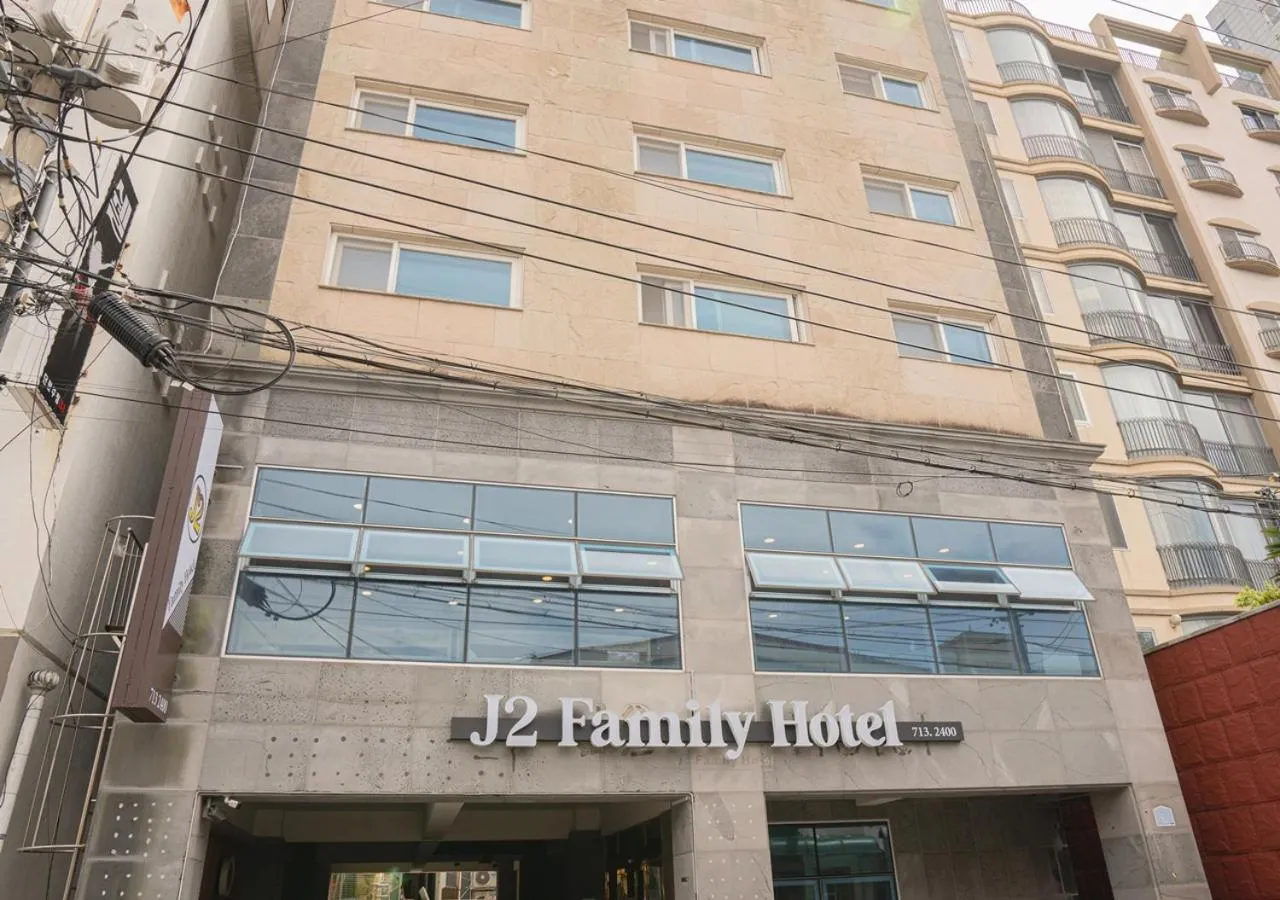 J2 Family Hotel