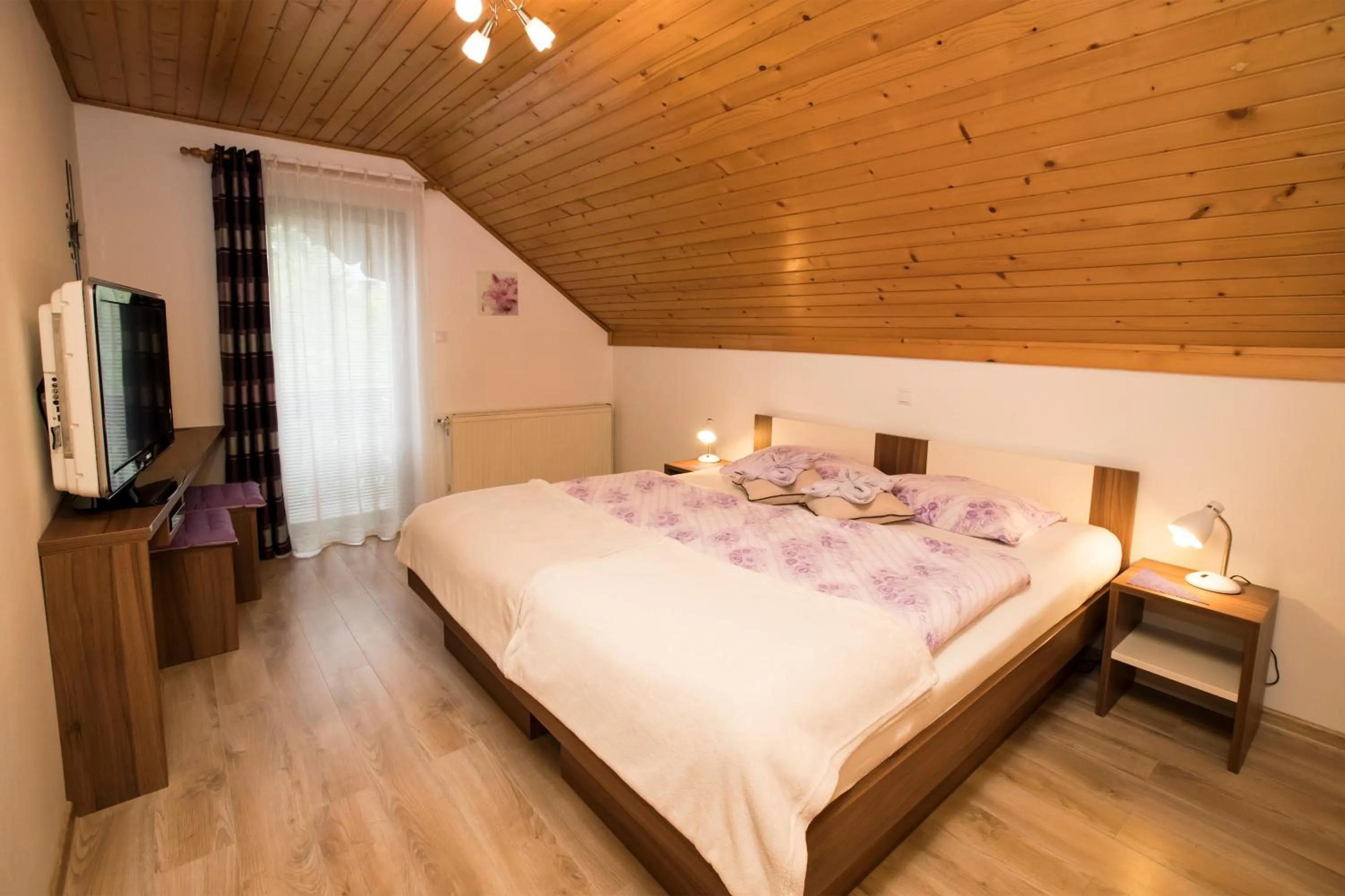 Photo of the whole room, Bed in Accommodation Resman