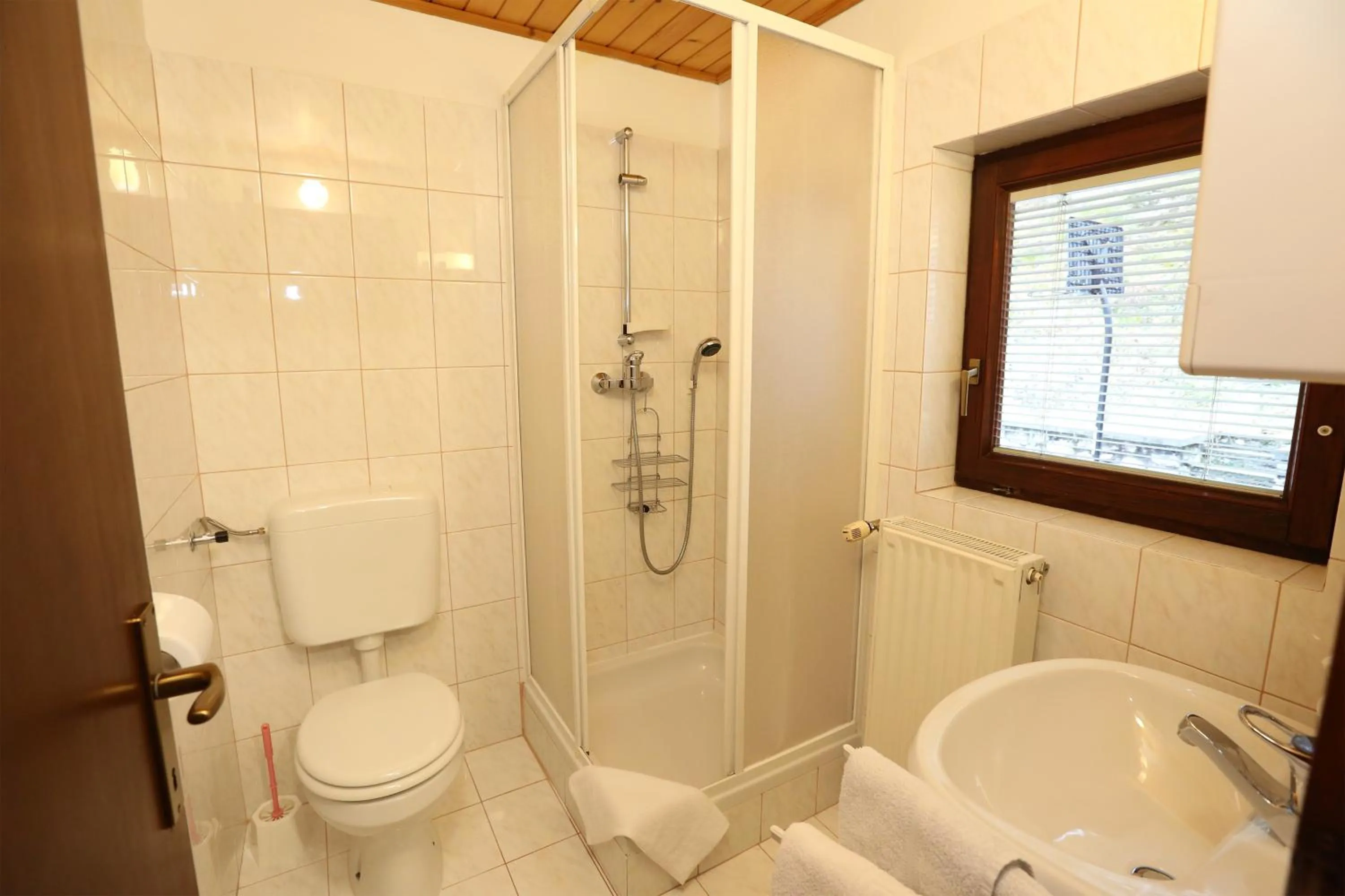 Bathroom in Accommodation Resman