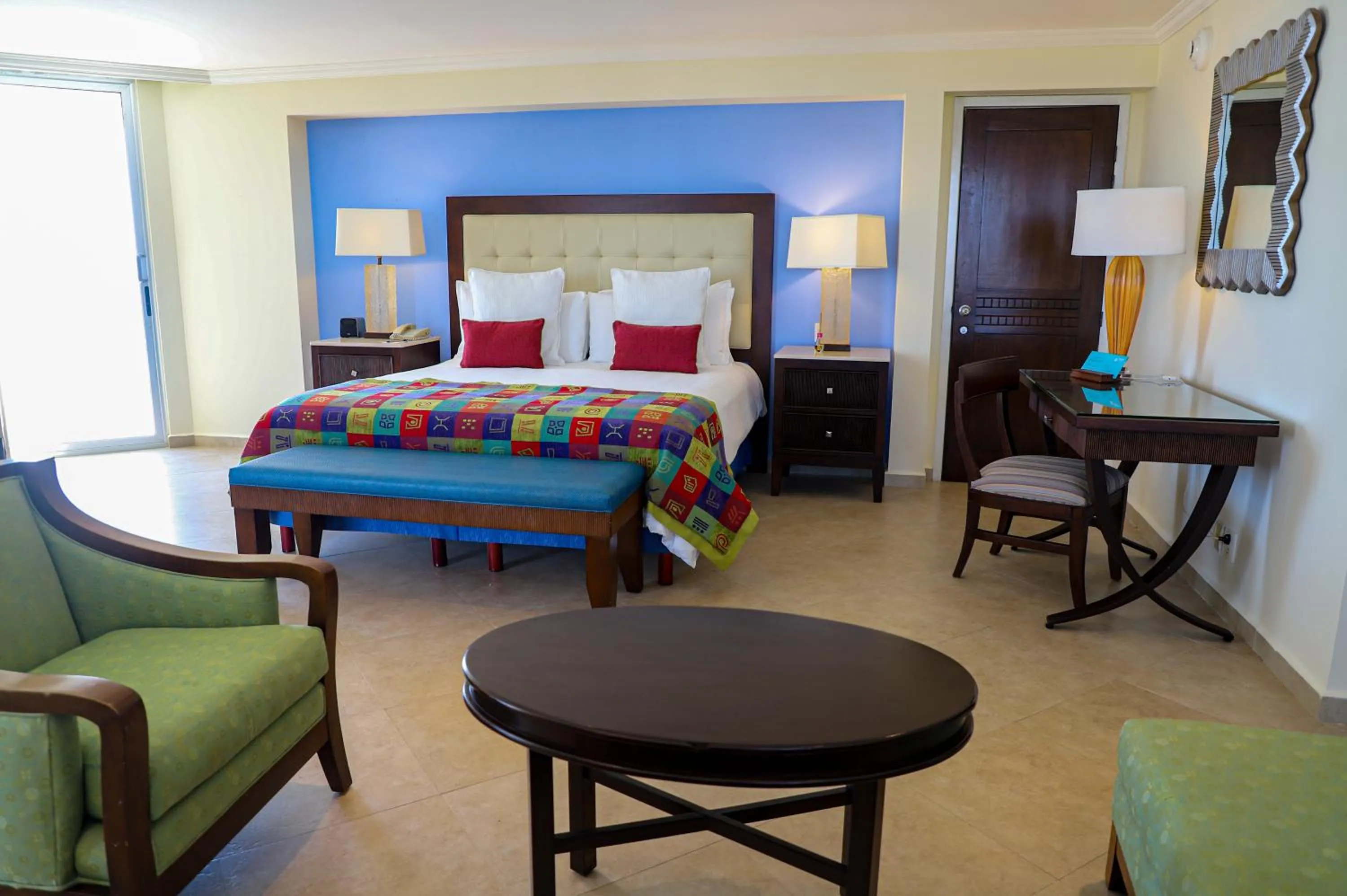 Photo of the whole room, Bed in Princess Mundo Imperial Riviera Diamante Acapulco