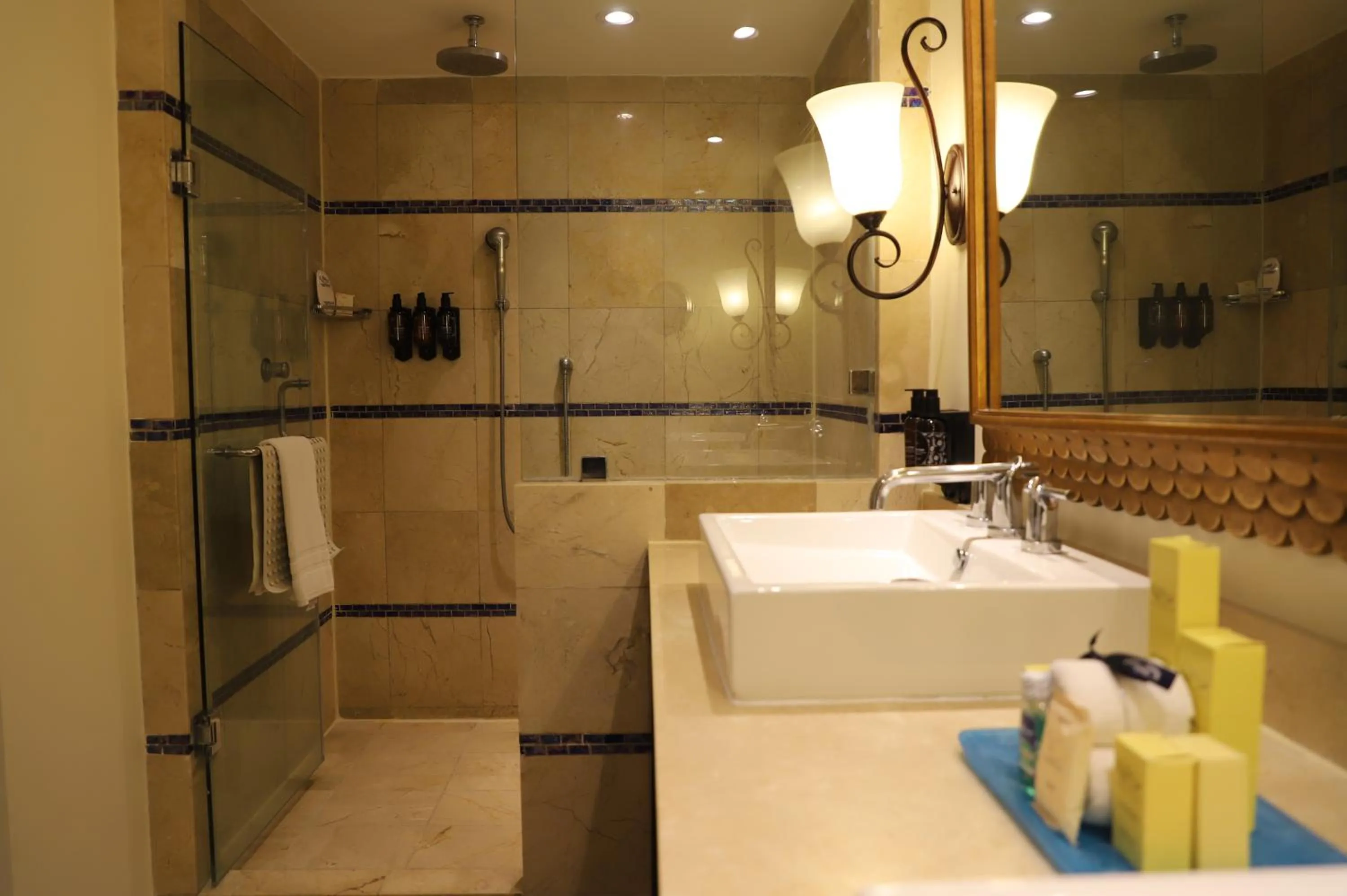 Shower in Princess Mundo Imperial Riviera Diamante Acapulco