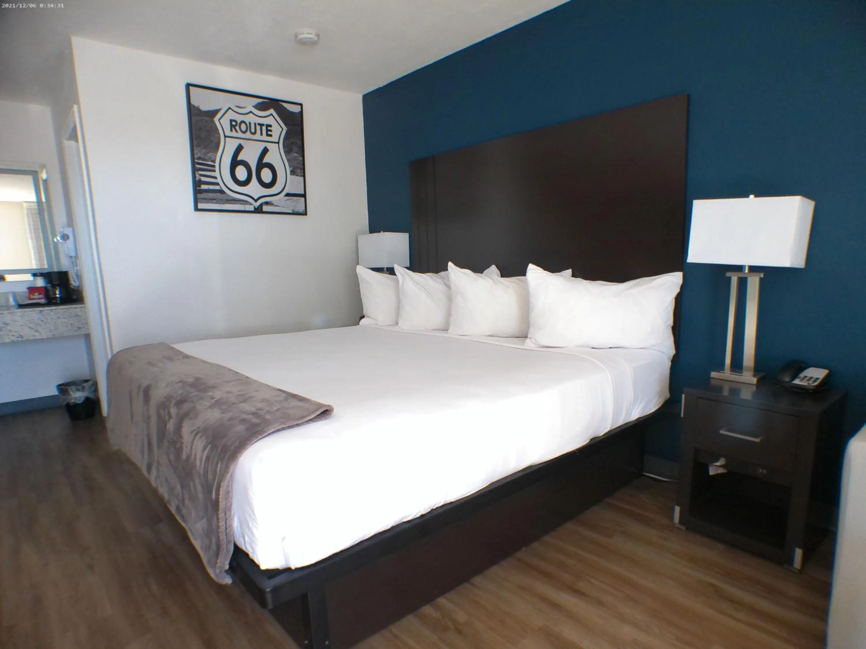 Bed in GreenTree Inn of Holbrook, AZ