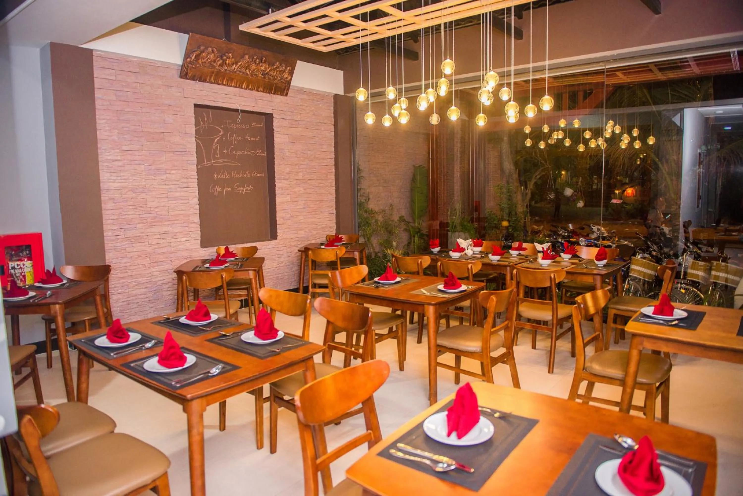 Restaurant/places to eat in ViVa Resort Mui Ne