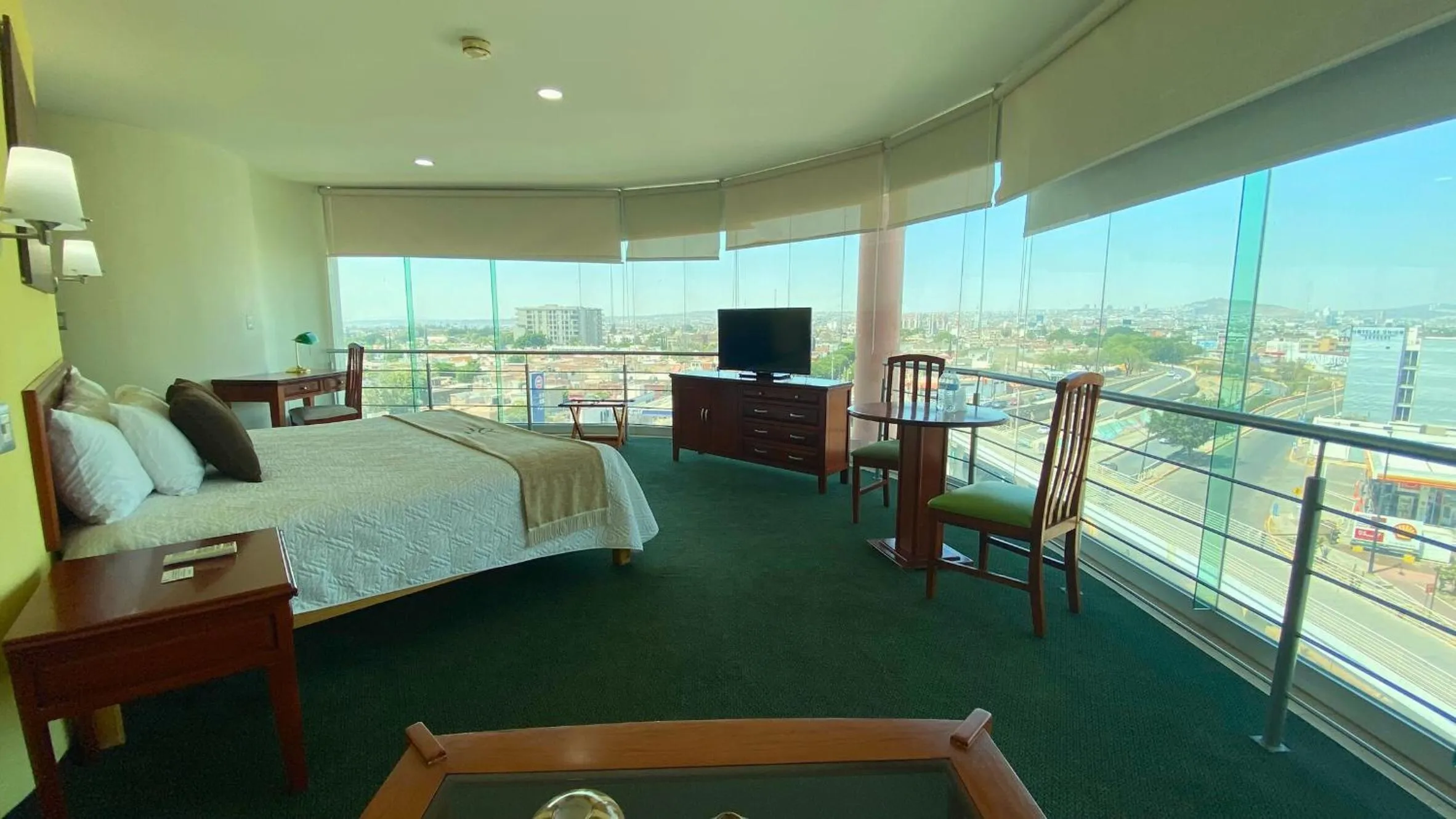 Bed in Hotel Enterprise Inn Poliforum