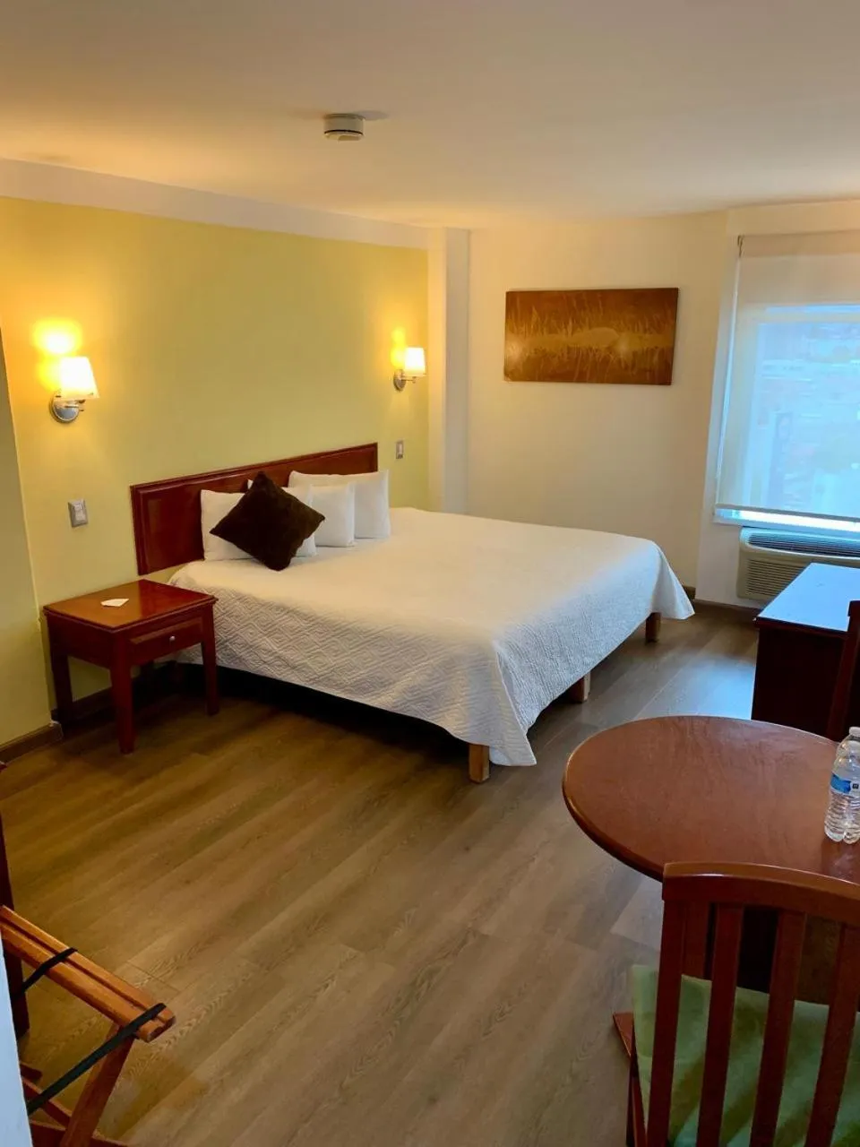 Photo of the whole room, Bed in Hotel Enterprise Inn Poliforum