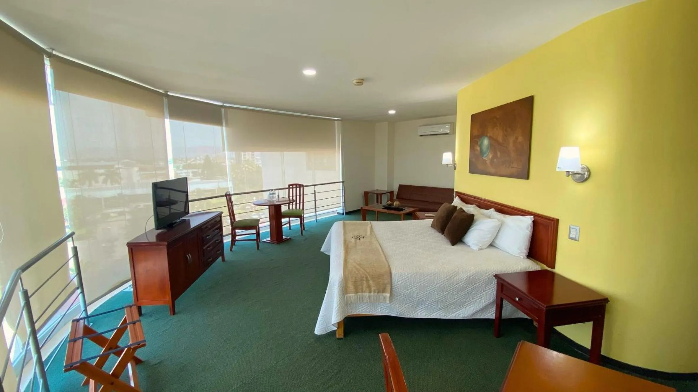 TV and multimedia, Bed in Hotel Enterprise Inn Poliforum