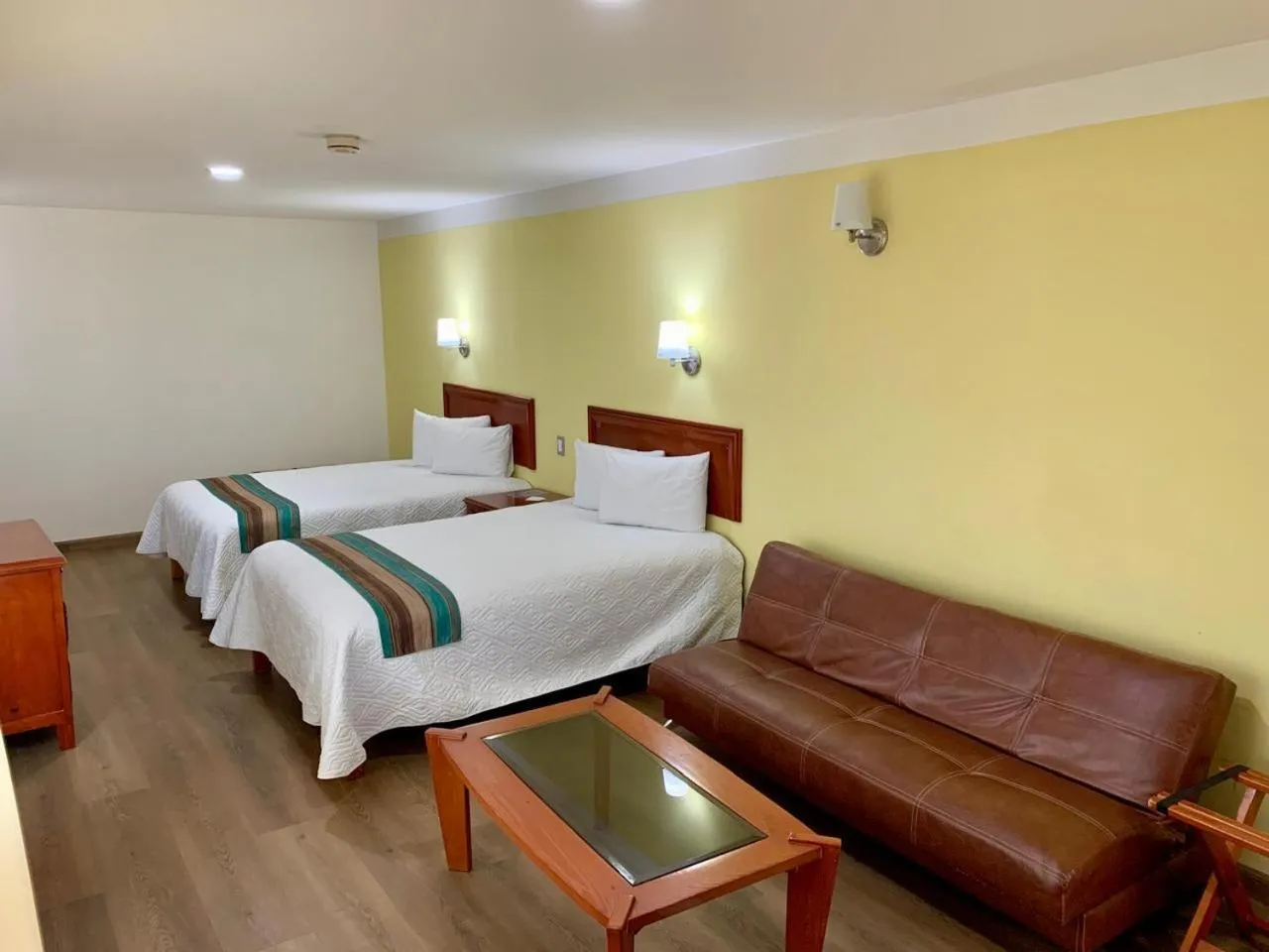 Bed in Hotel Enterprise Inn Poliforum