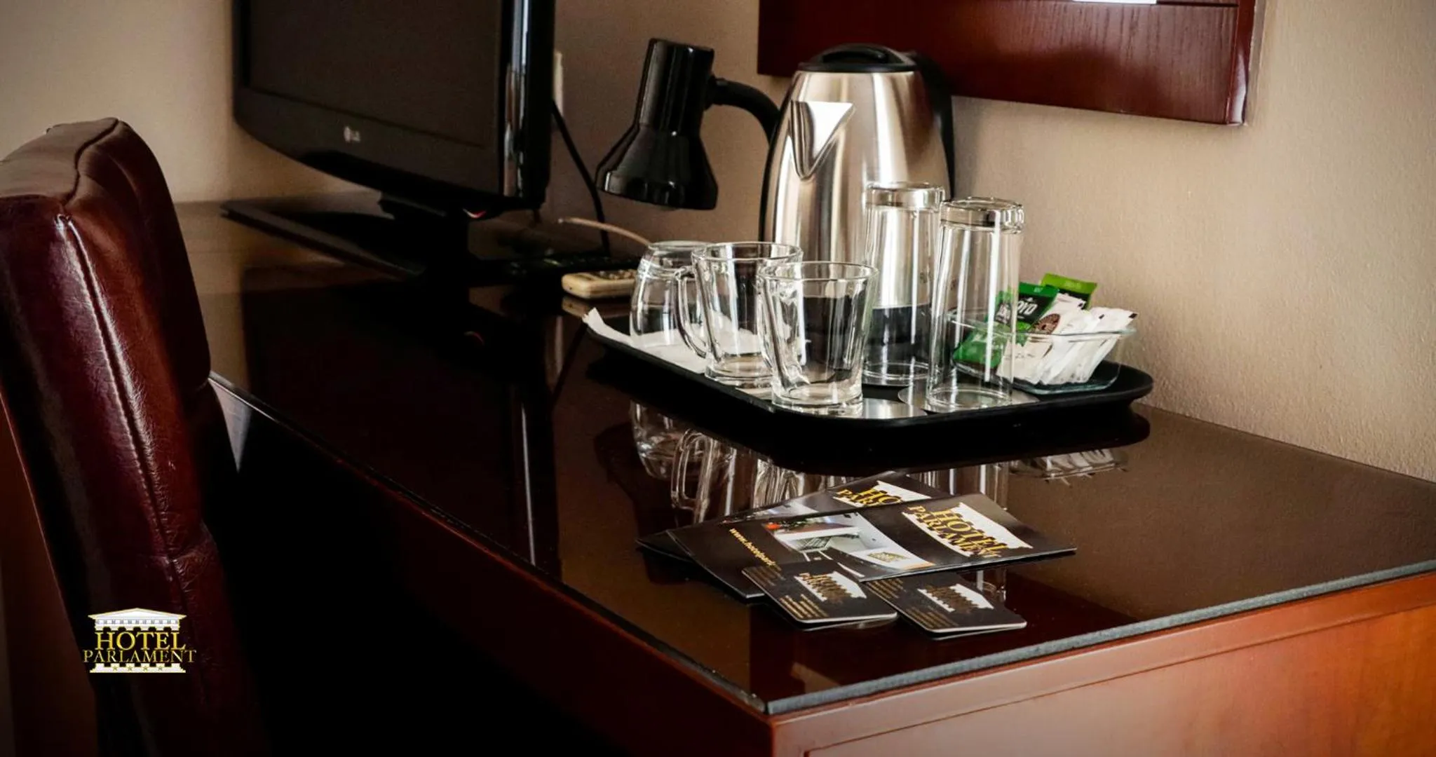 Coffee/tea facilities in Hotel Parlament