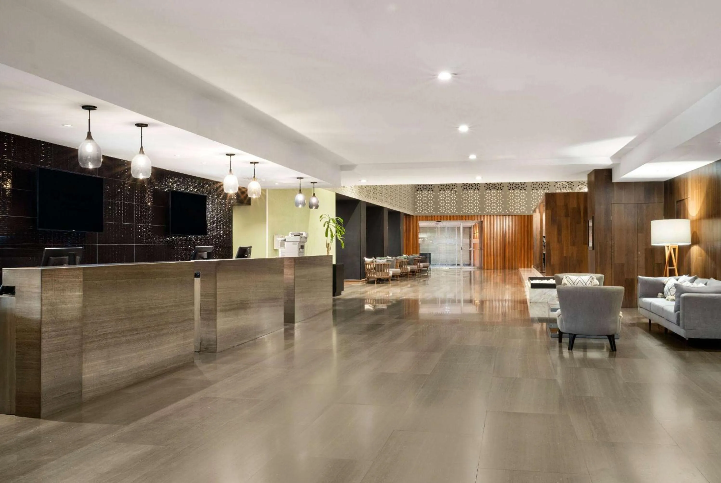 Lobby or reception in Wyndham Monterrey Ambassador Centro
