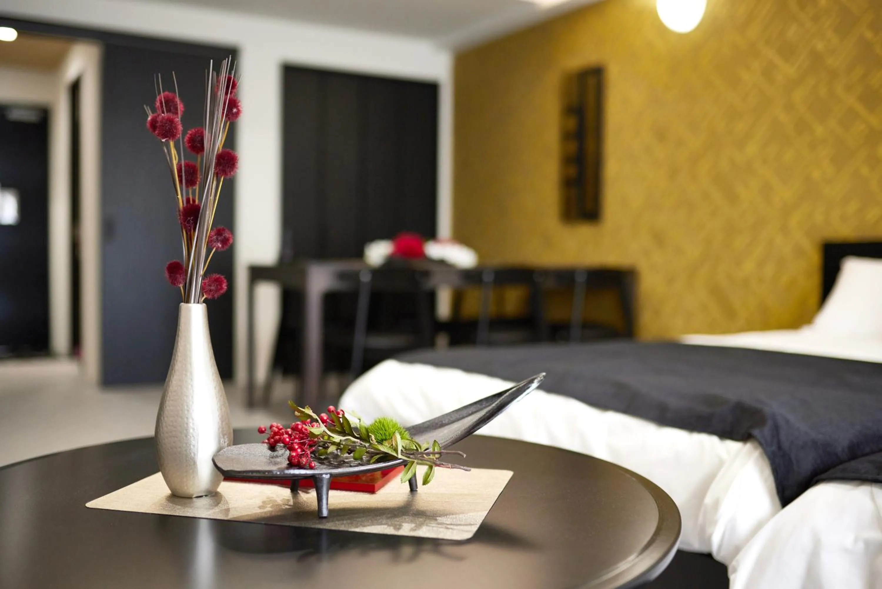 Dining area, Bed in A.A.O BLDG. NAMBA