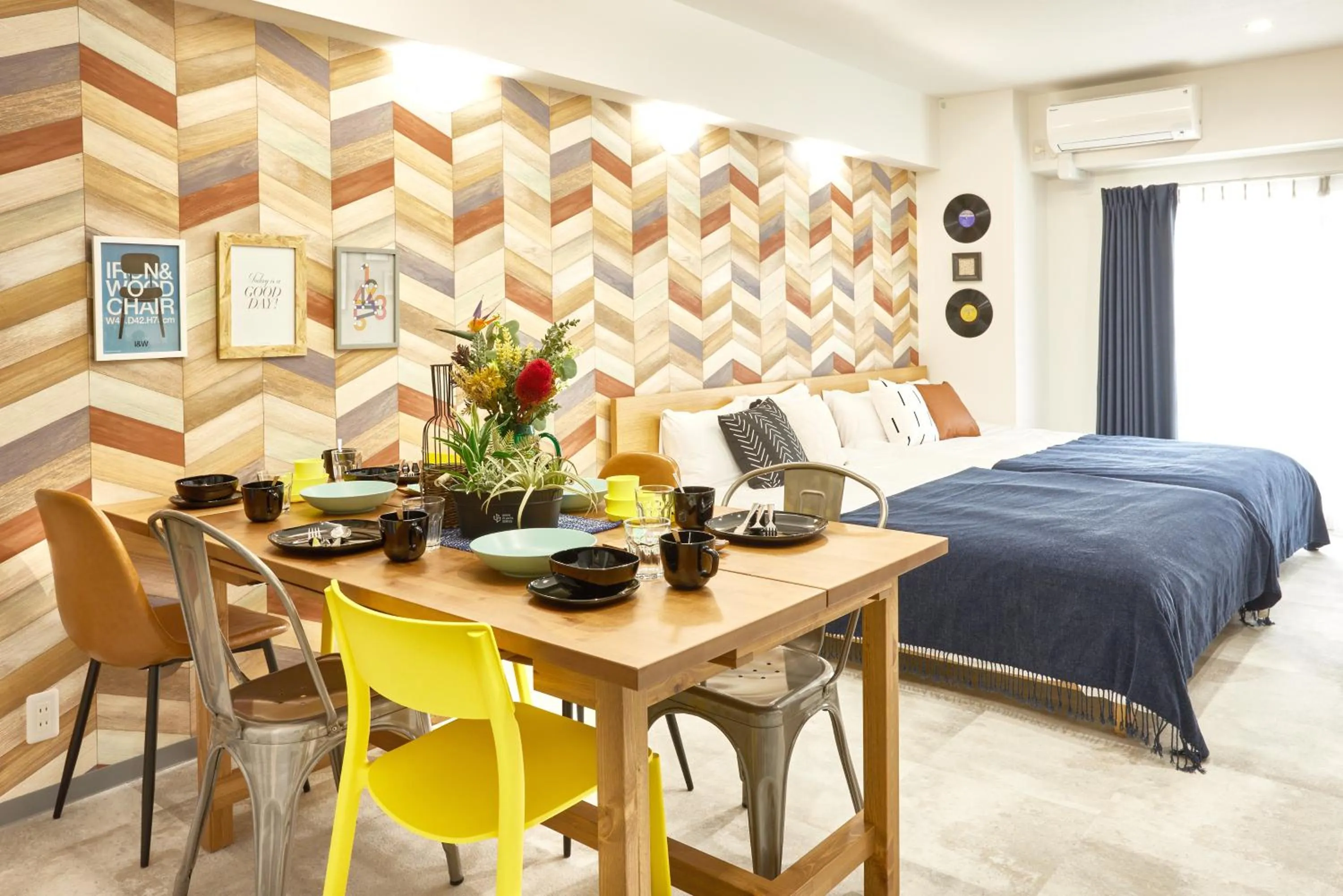 Dining area, Bed in A.A.O BLDG. NAMBA