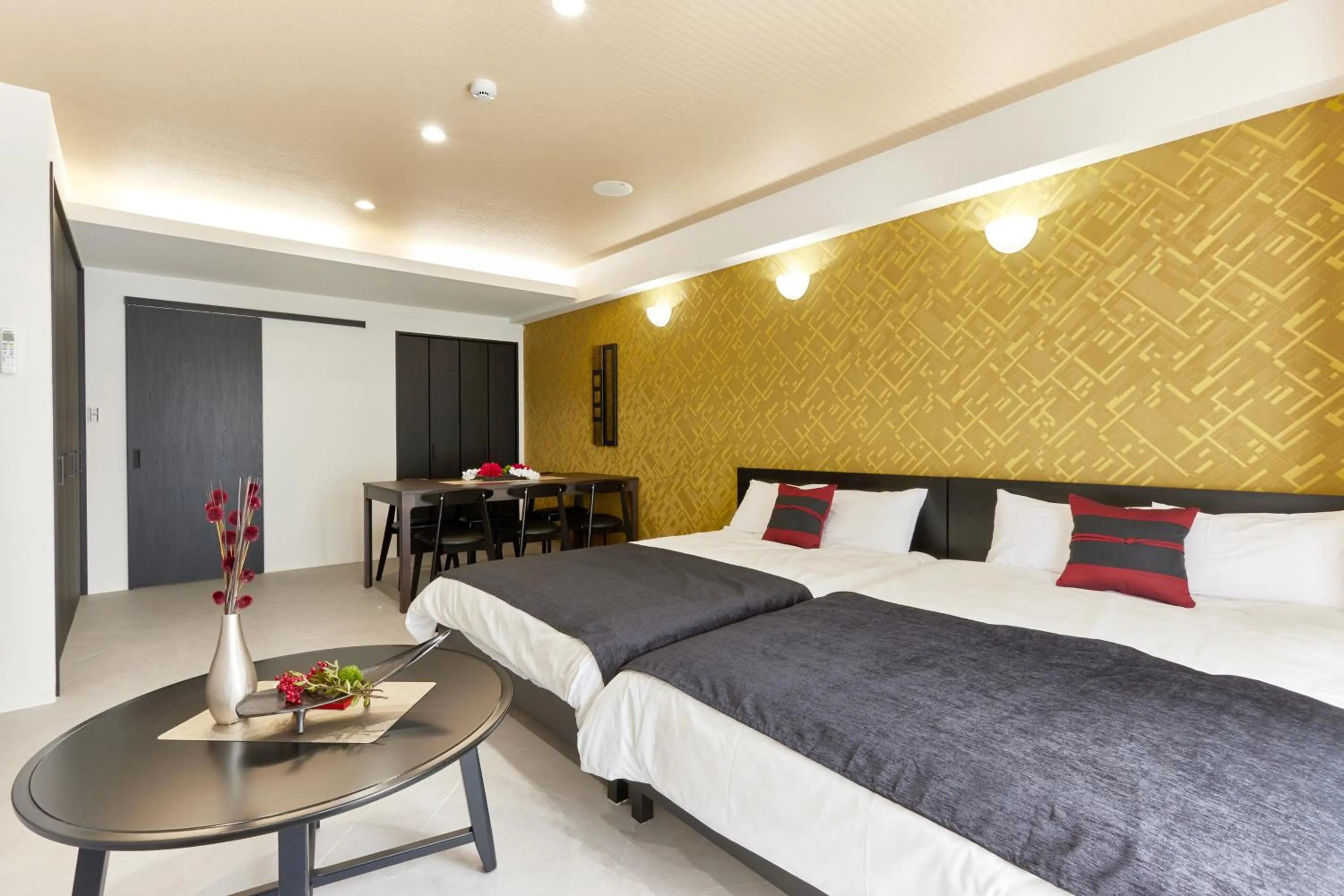 Bed in A.A.O BLDG. NAMBA