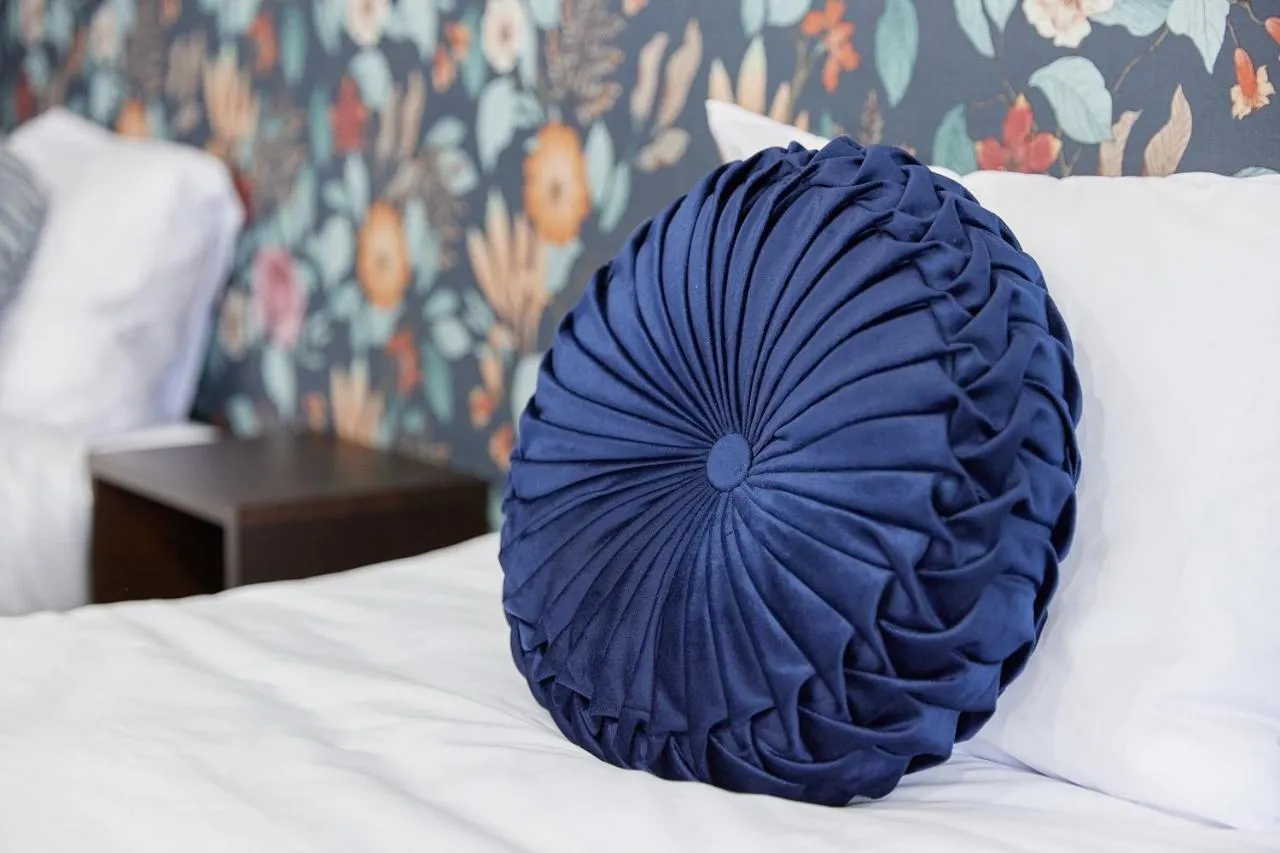 Bed in A.A.O BLDG. NAMBA