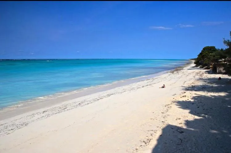 Beach in Majani Breeze