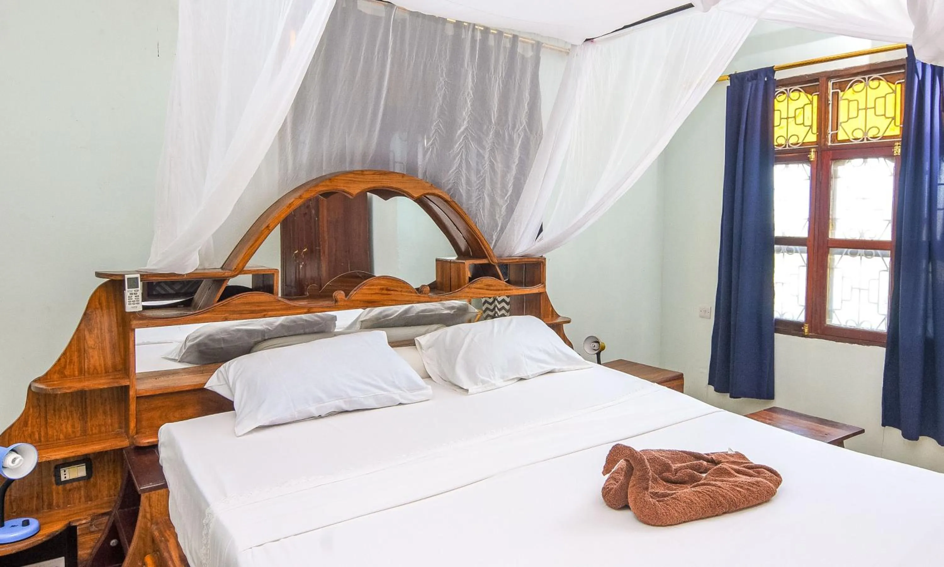 Bed in Majani Breeze