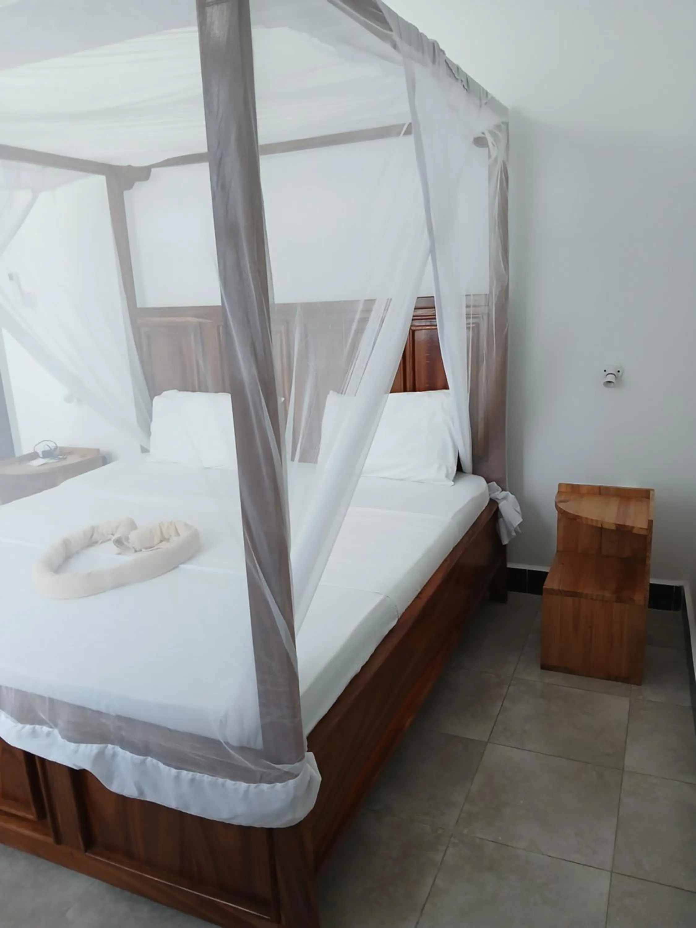 Bedroom, Bed in Majani Breeze